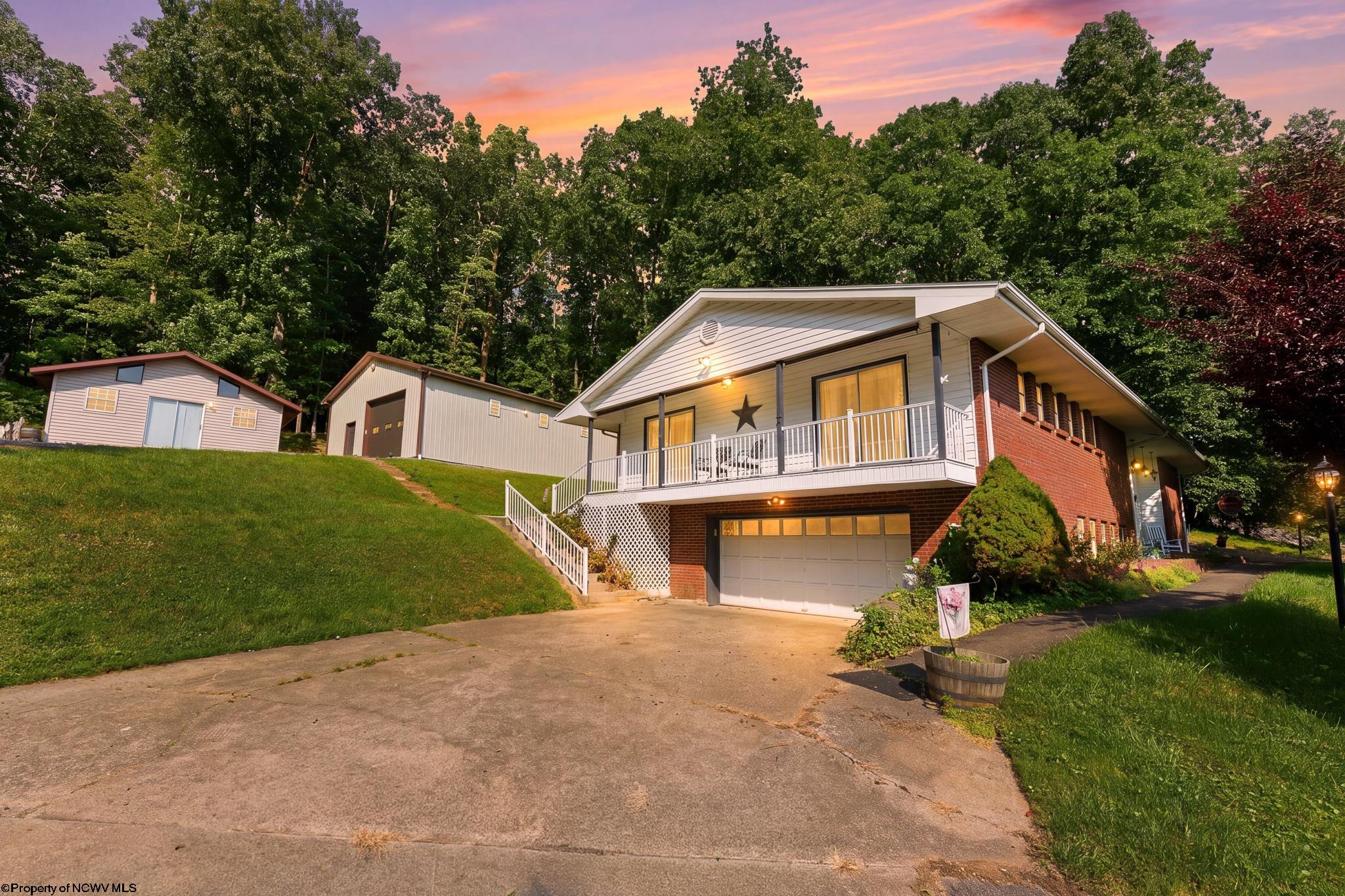 105 Jaynes Drive — photo