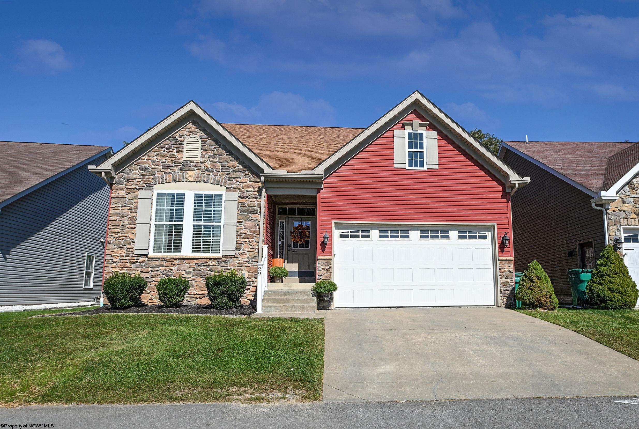 29 Woodbury Drive — photo