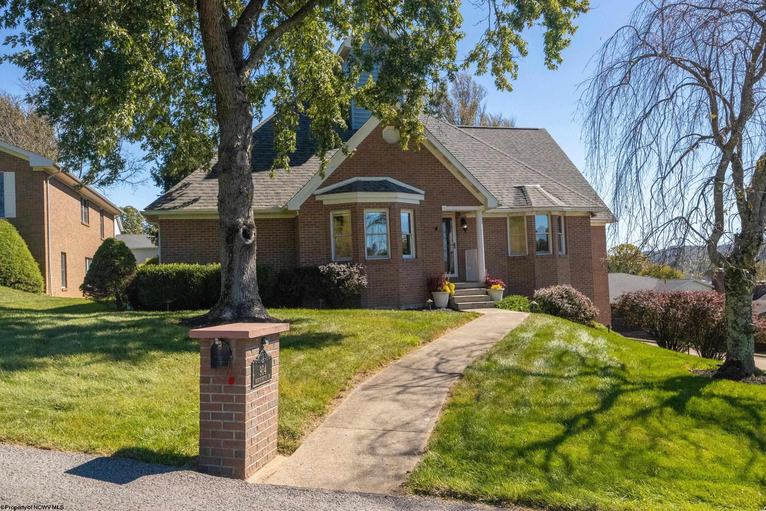 904 Worthington Drive — photo