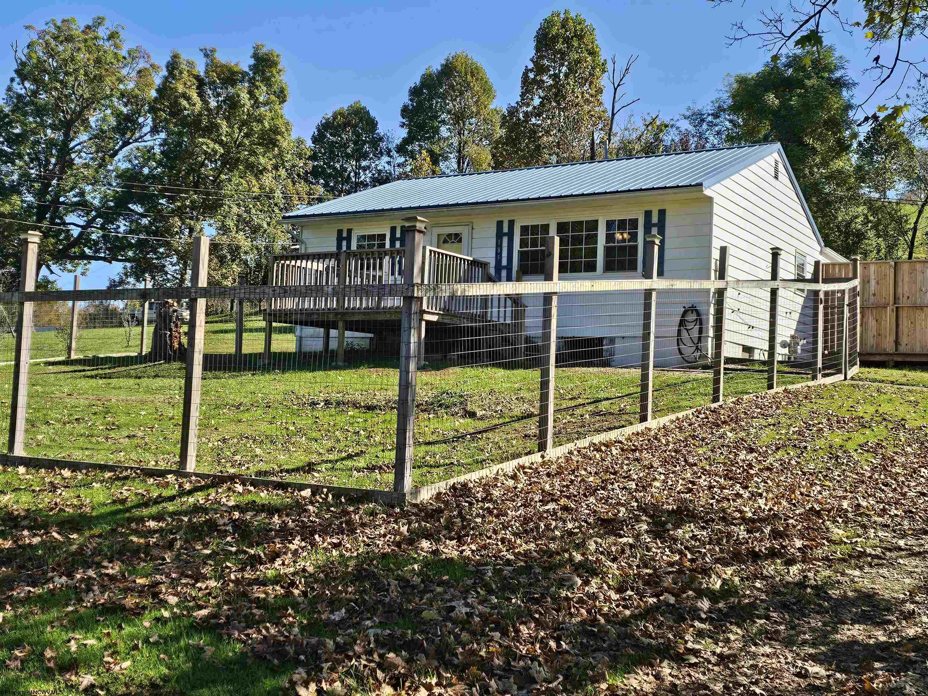 185 Powell Road — photo