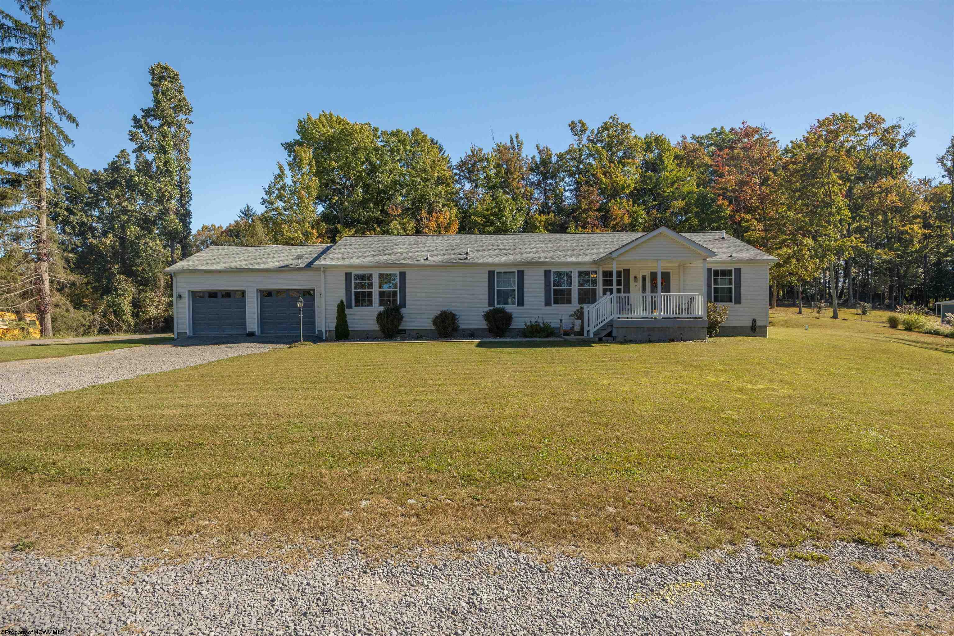 7 Rundle Way, Fairmont, WV 26554 — photo 2
