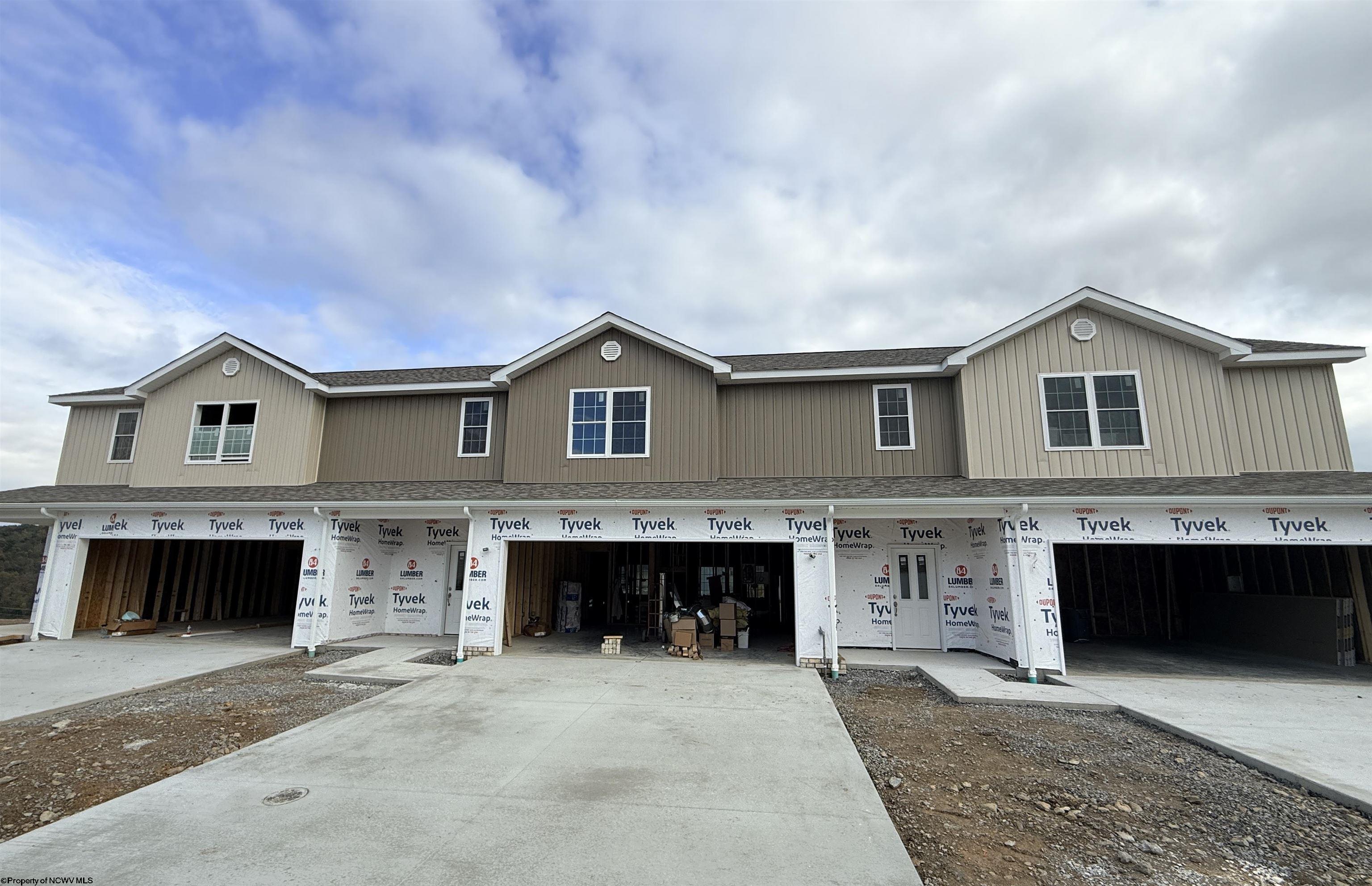 122 Willow Oak Drive — photo