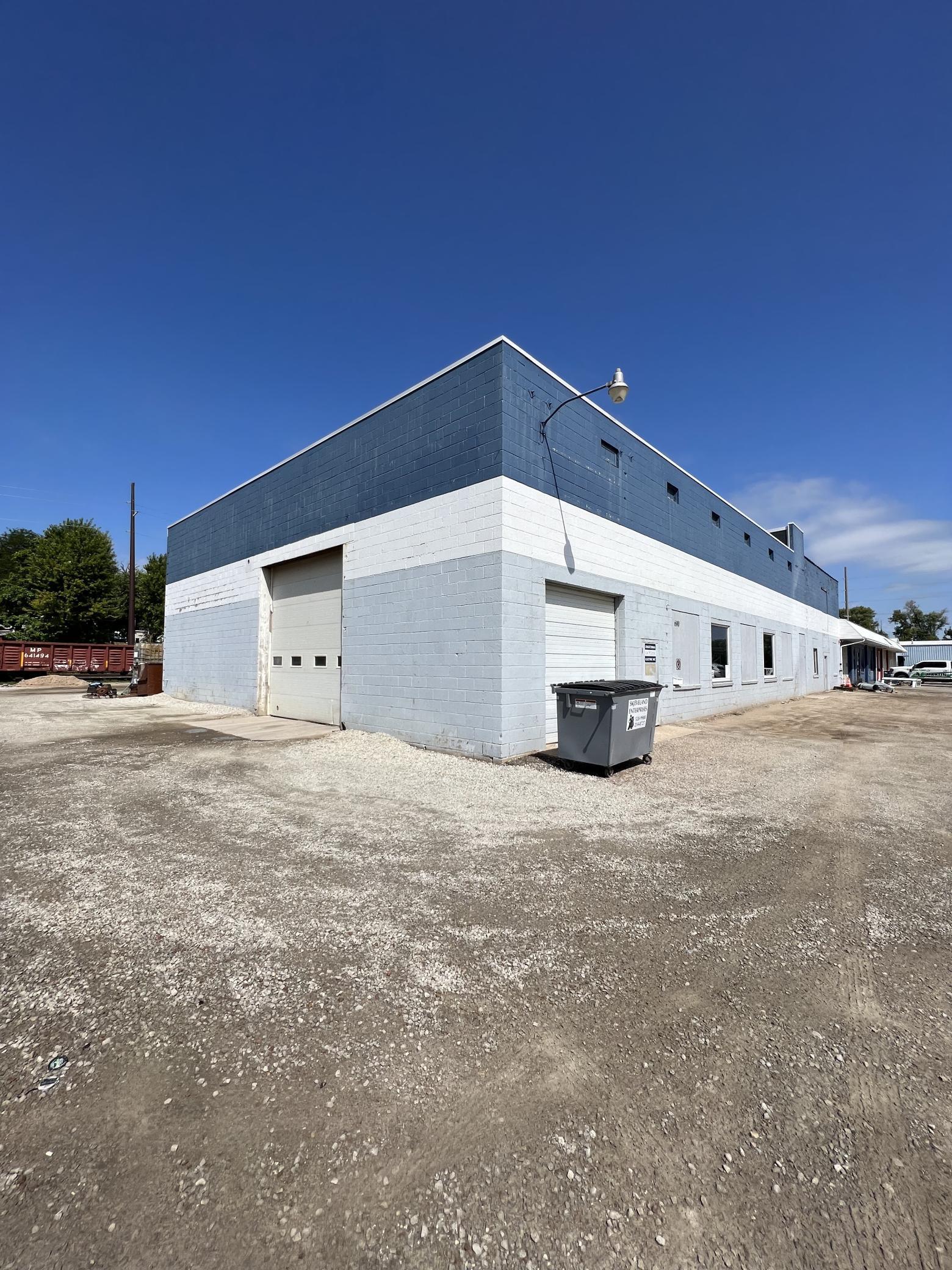 600 Hoffman Drive — photo