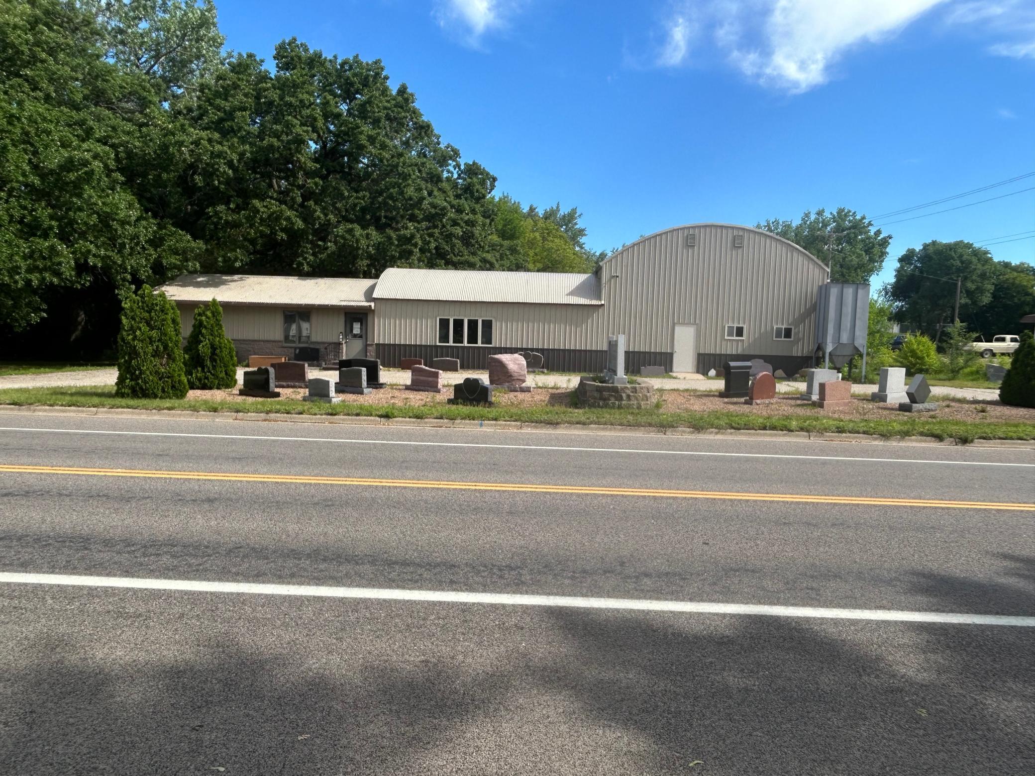 711 E Main Street — photo