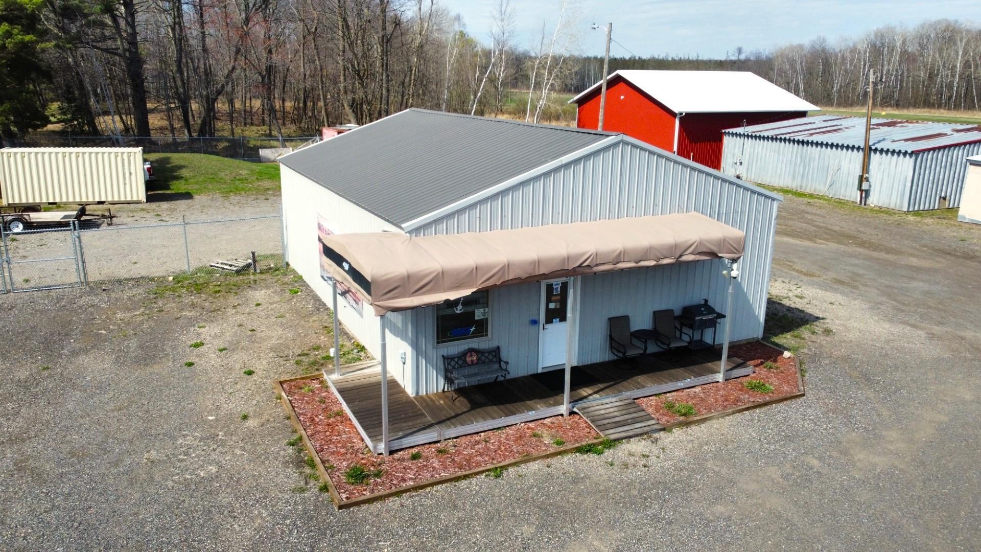 42242 Highway 47 — photo