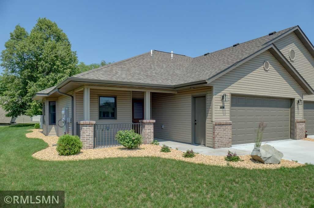 622 Pondhurst Drive — photo