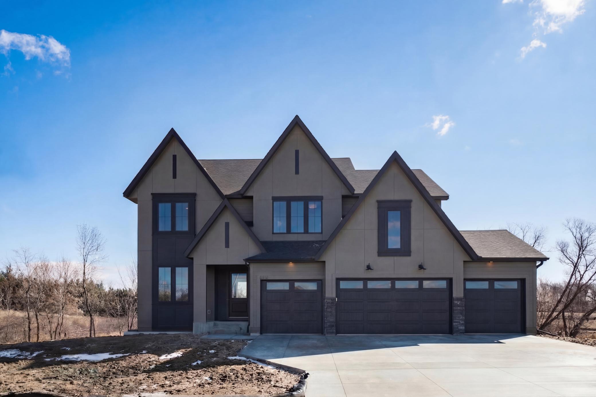 6310 Poplar Lane — photo