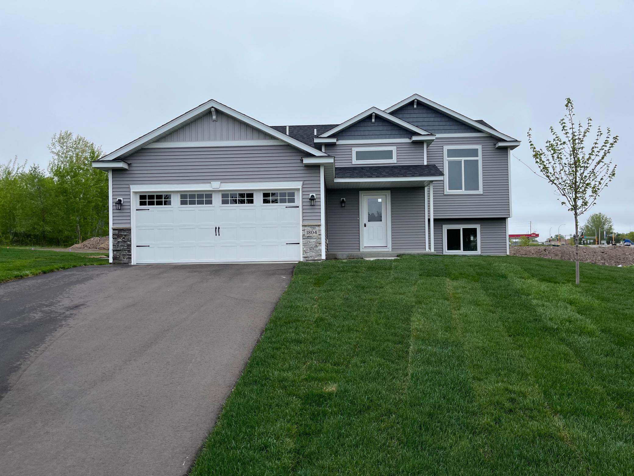1804 Oak Pond Drive NW — photo