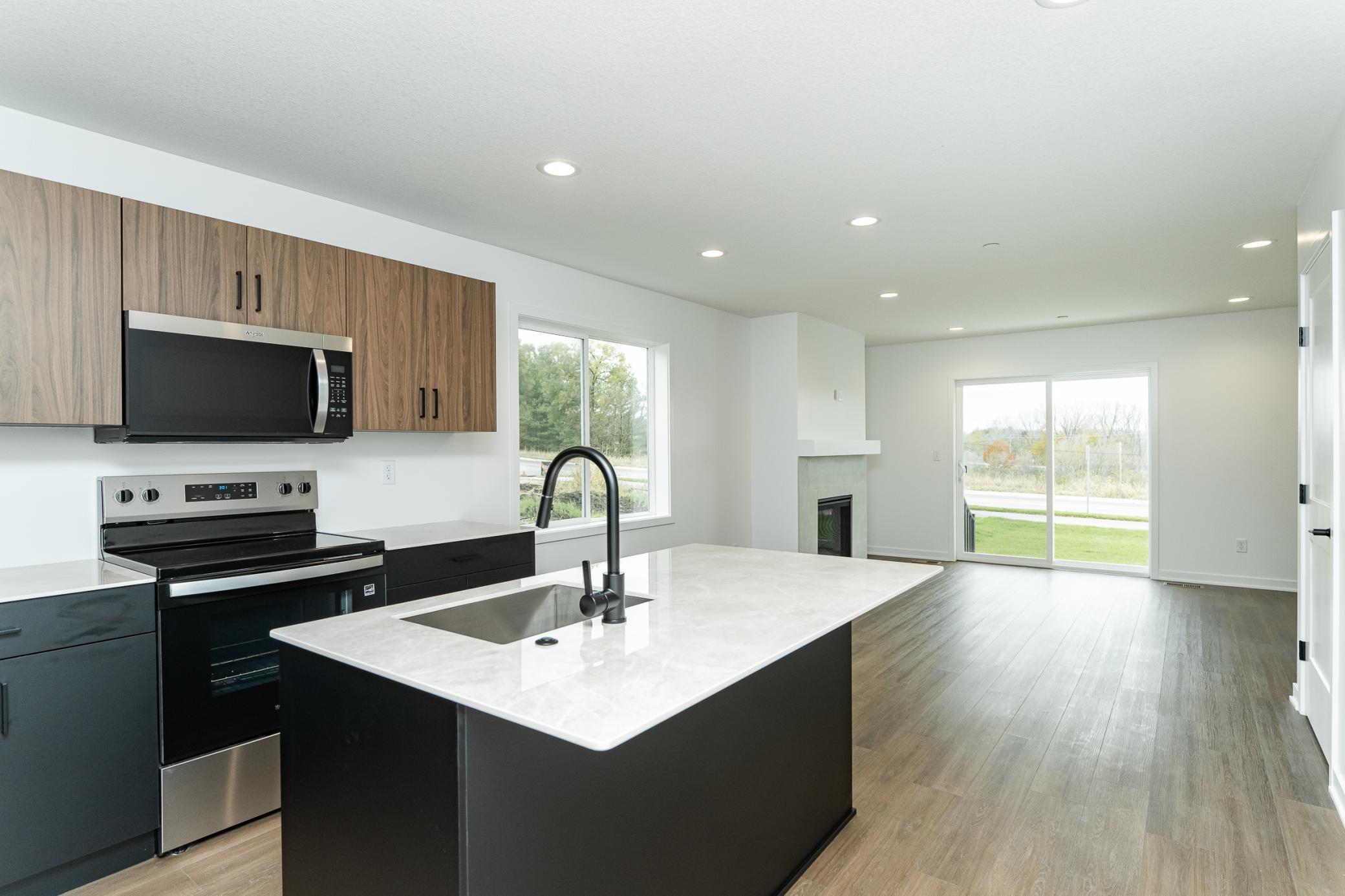 1069 Century Village Lane NE — photo