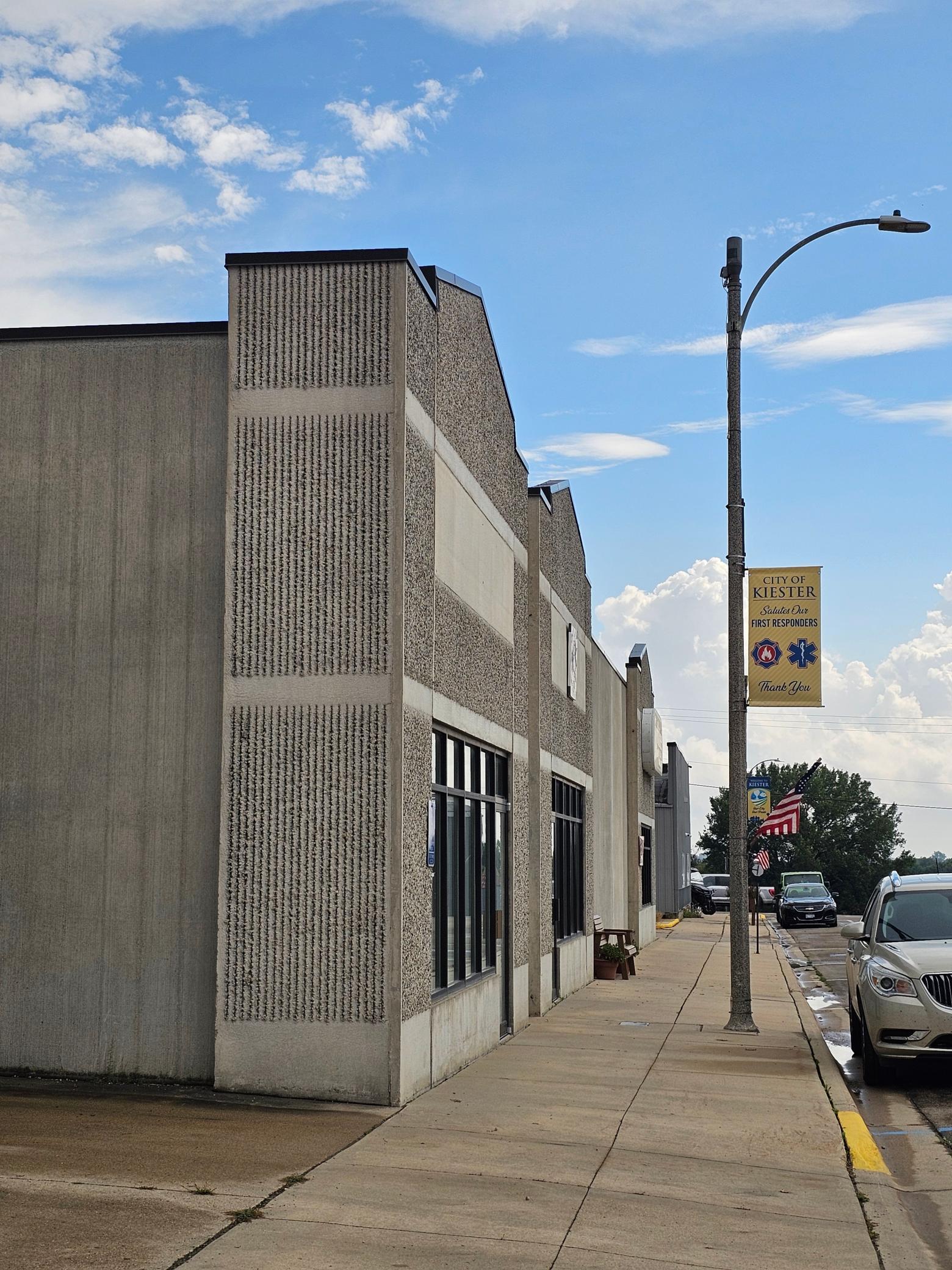115 S Main — photo