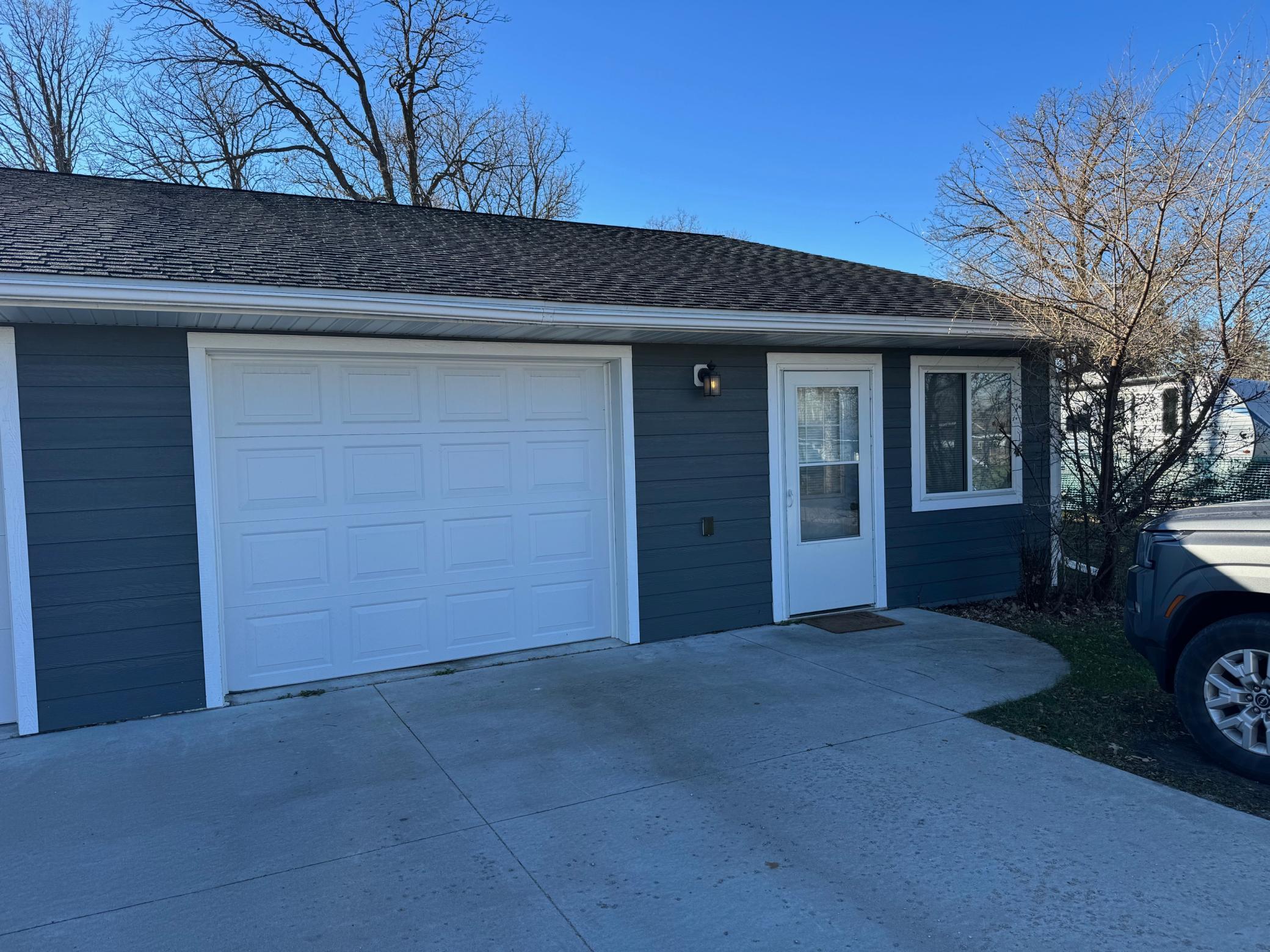 204 W Poplar Avenue Unit B — photo