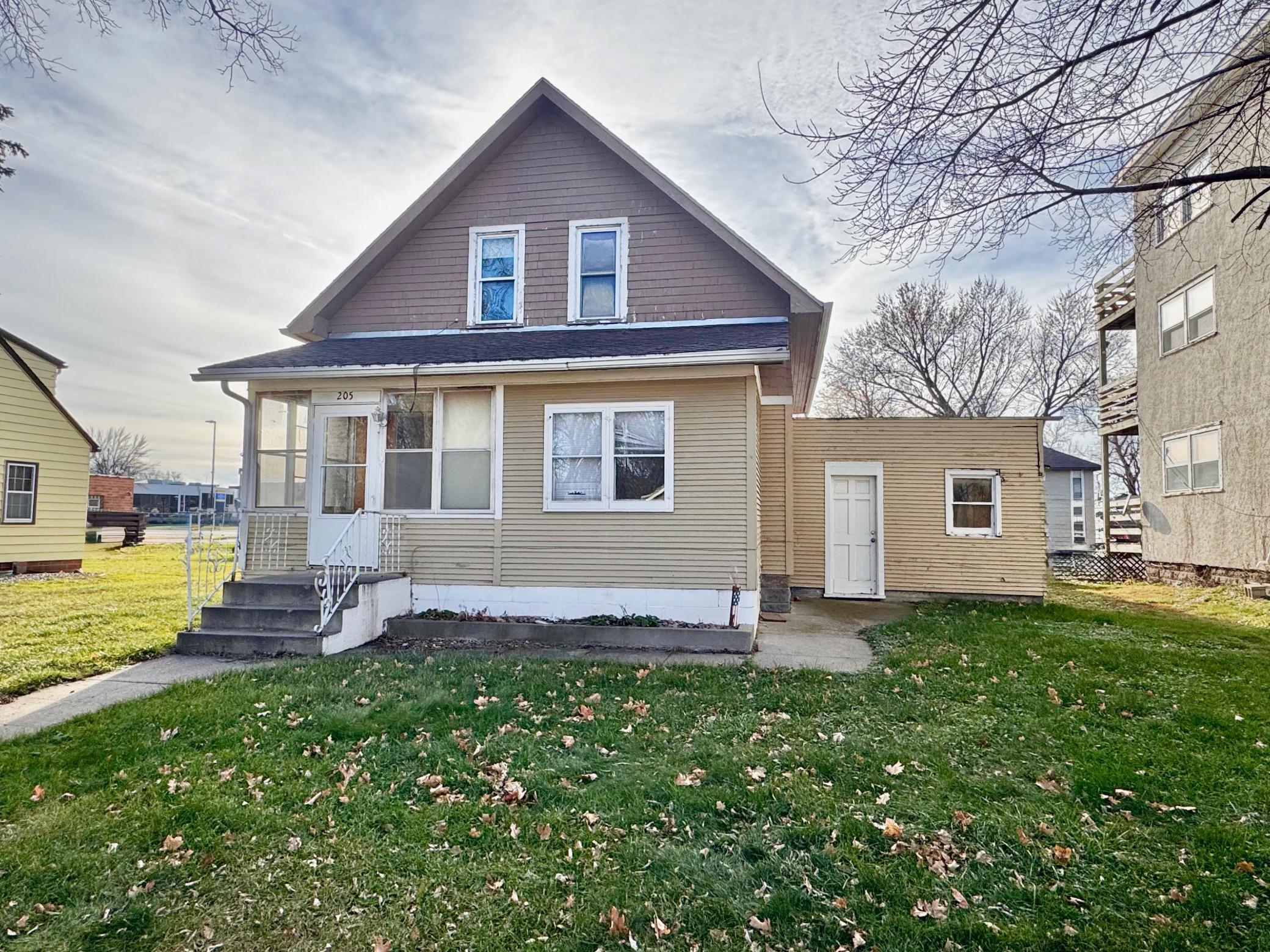 205 W Marshall Street — photo