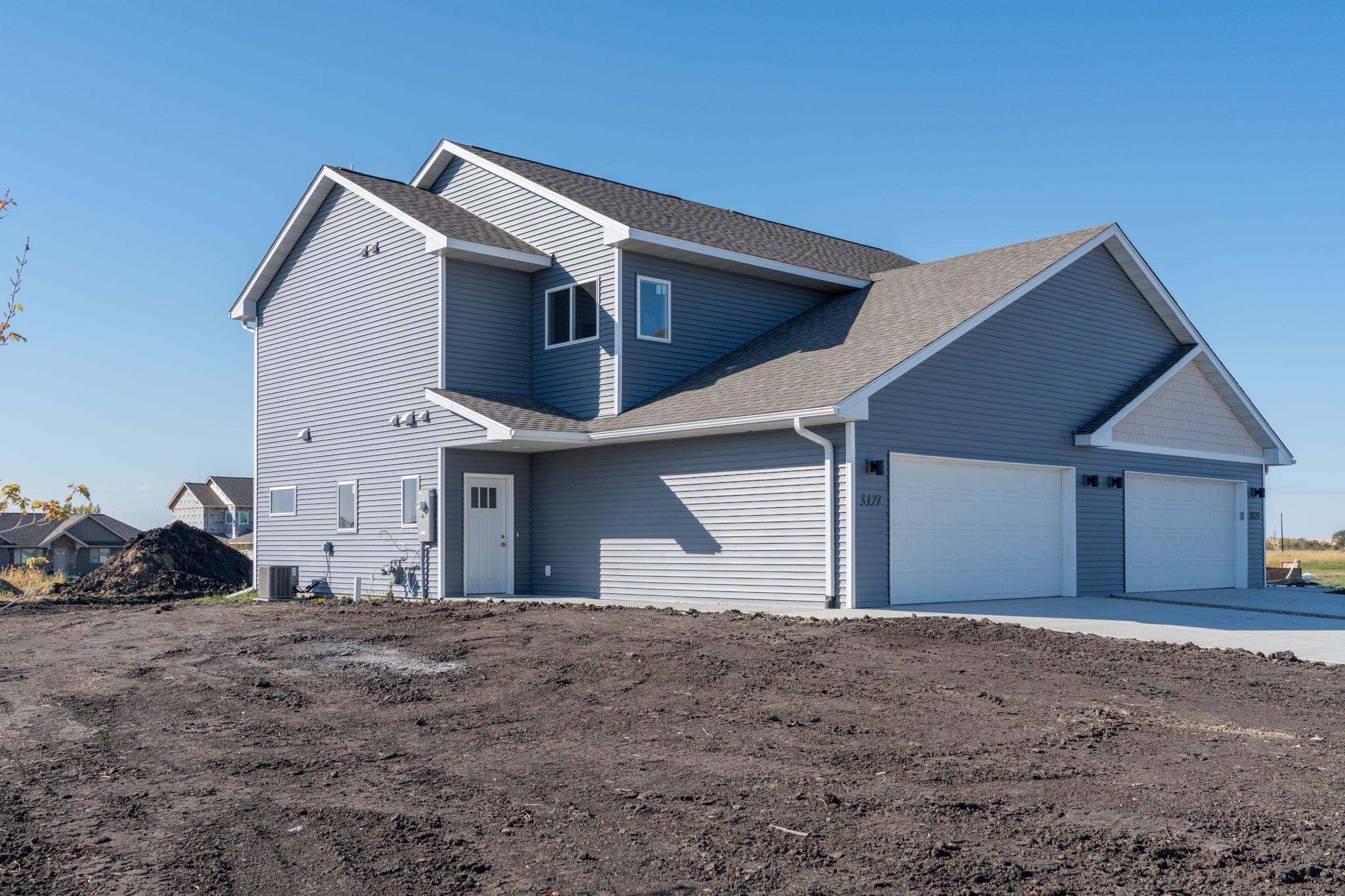 3123 Noble Drive — photo