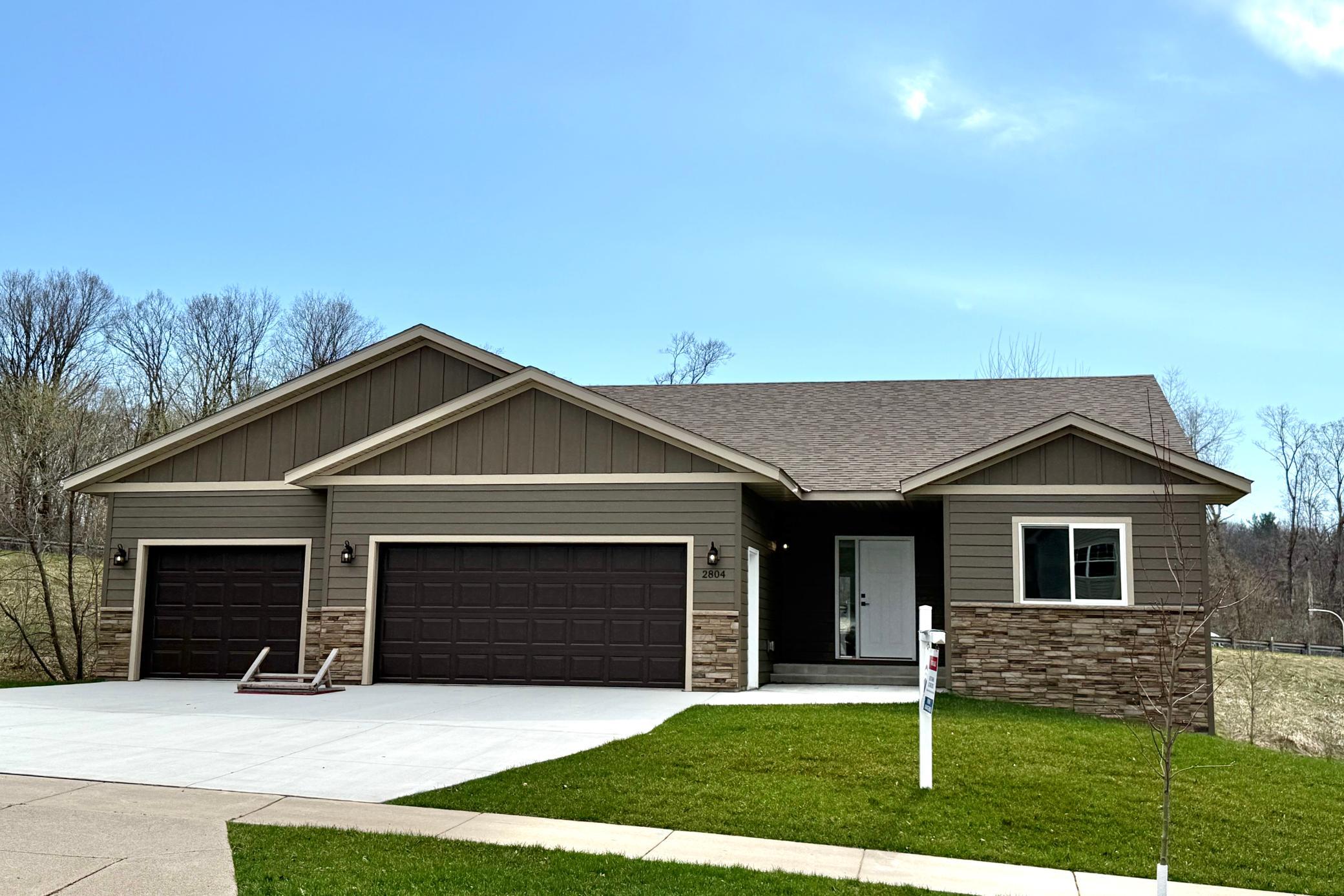 2804 Oak Lawn Drive — photo
