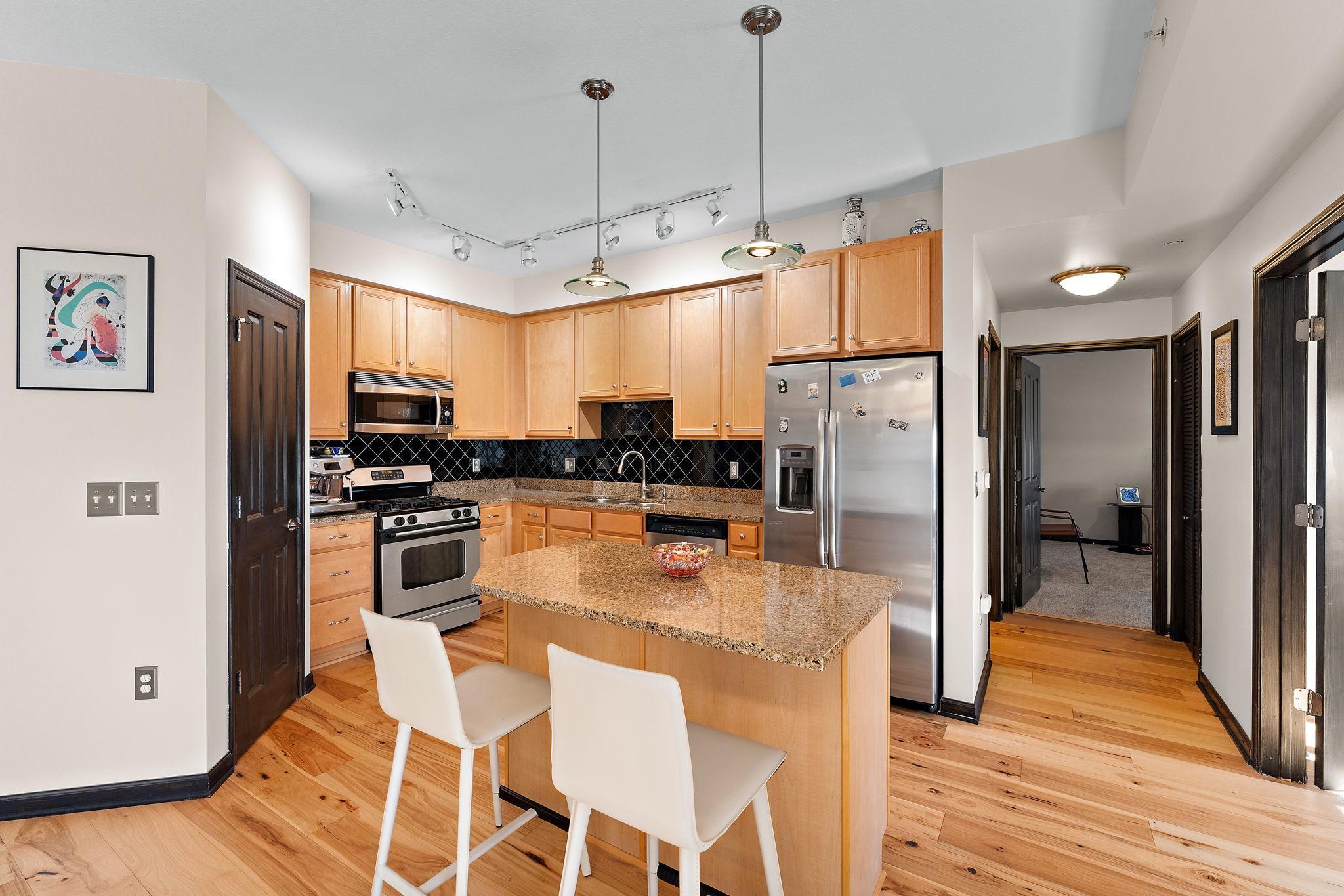 500 E Grant Street 1806 — photo