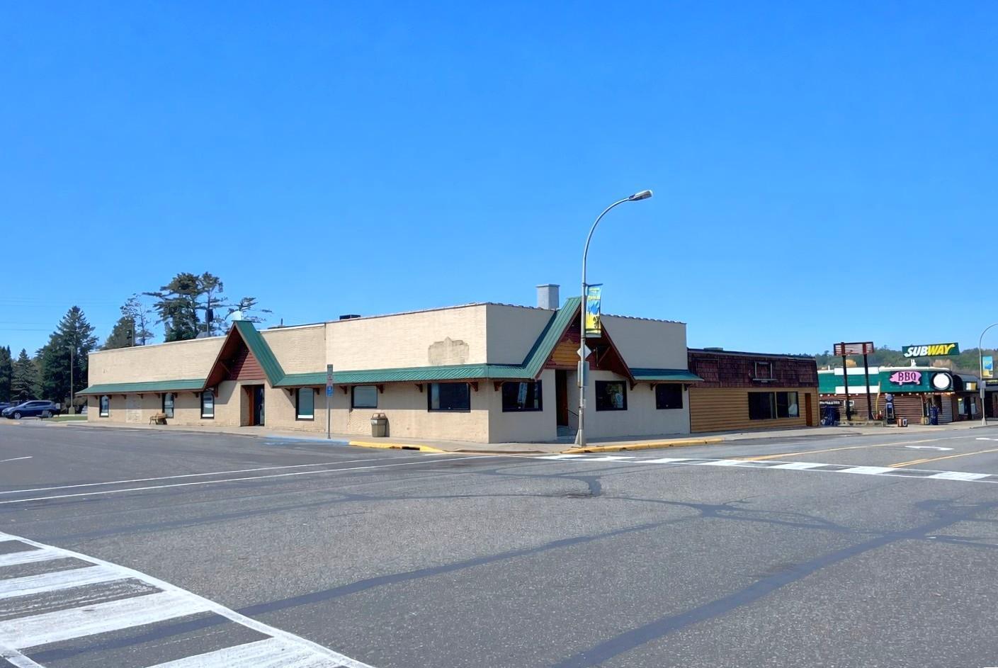 601 Minnesota Avenue W Entire Bldg — photo