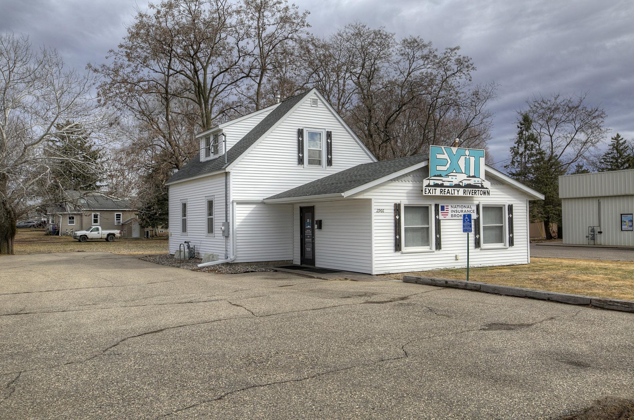 2966 N Service Drive — photo