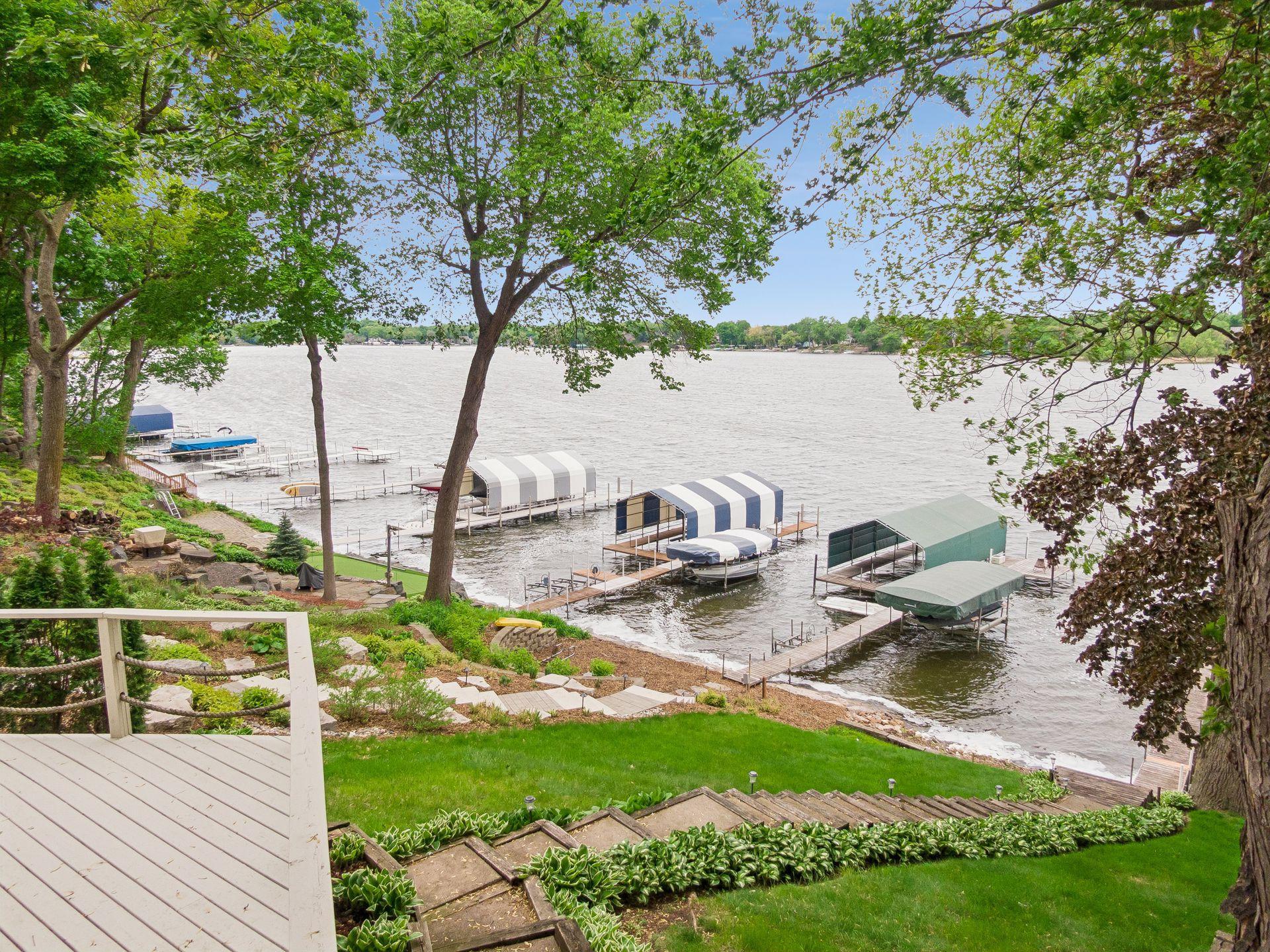 4936 Edgewater Drive — photo