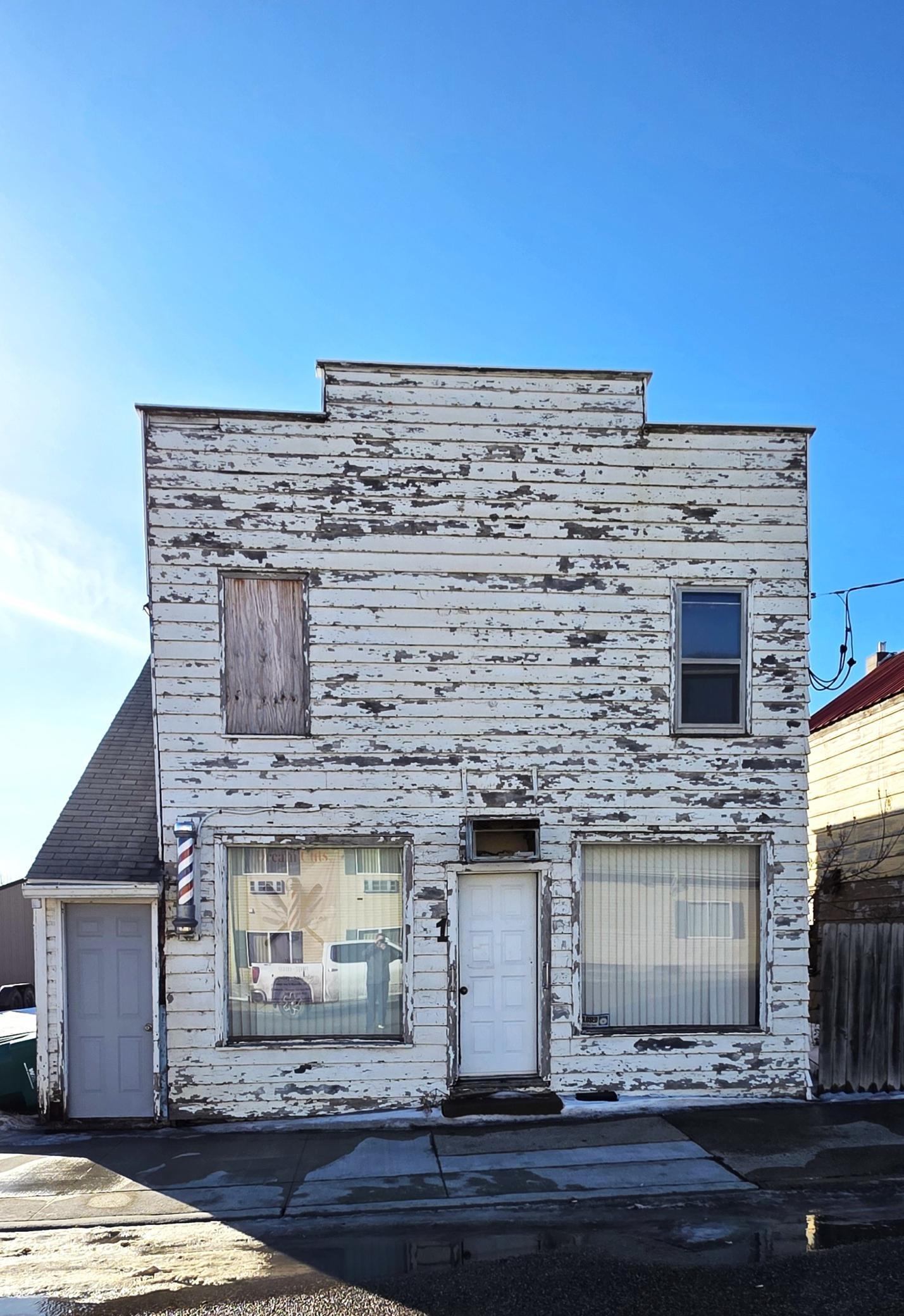 41 C E N T E R Avenue S — photo