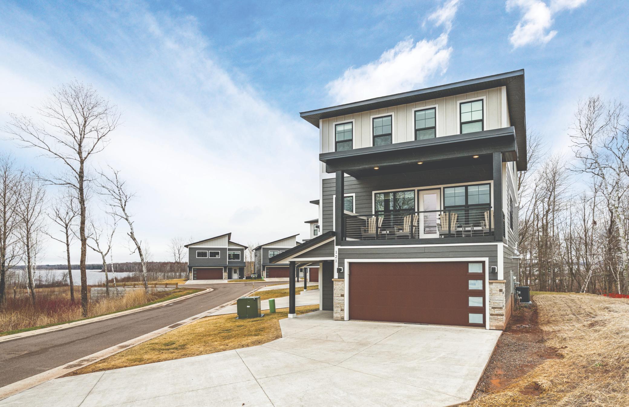 121 Kayak View Court — photo