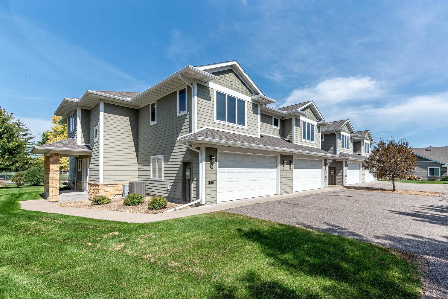 814 Pinnacle Path — photo