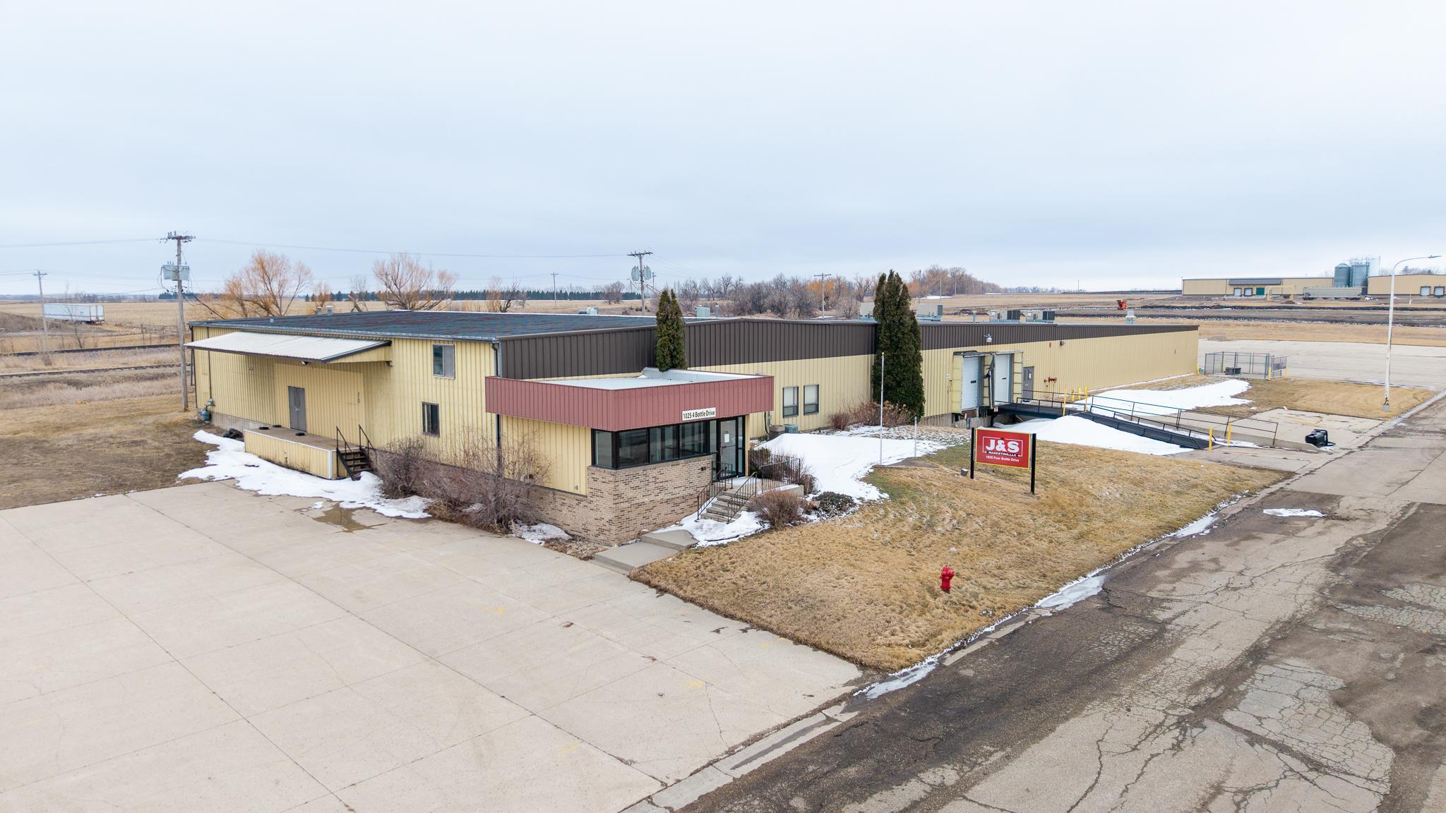 1025 Four Bottle Drive — photo