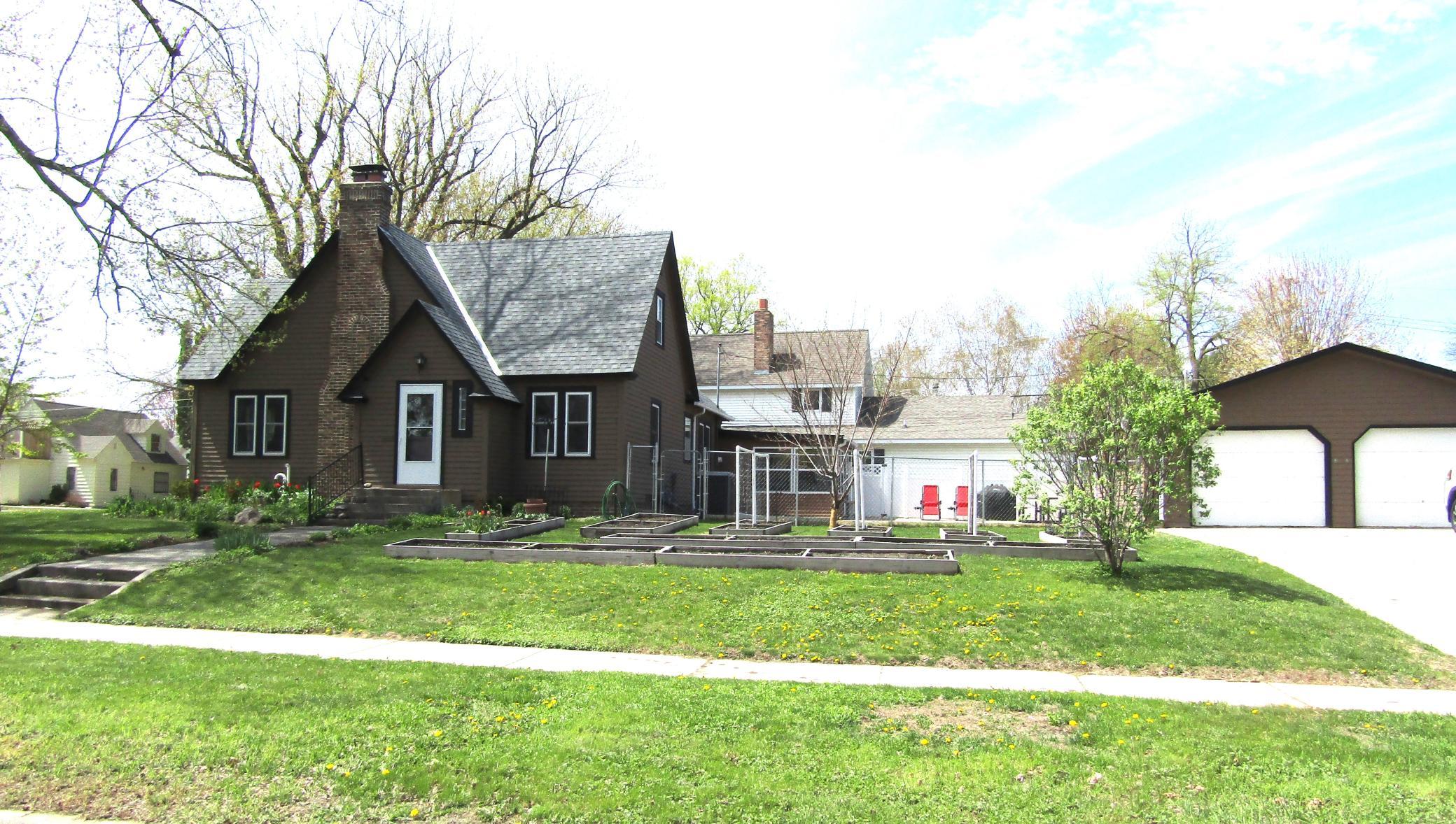 141 Summit Avenue — photo