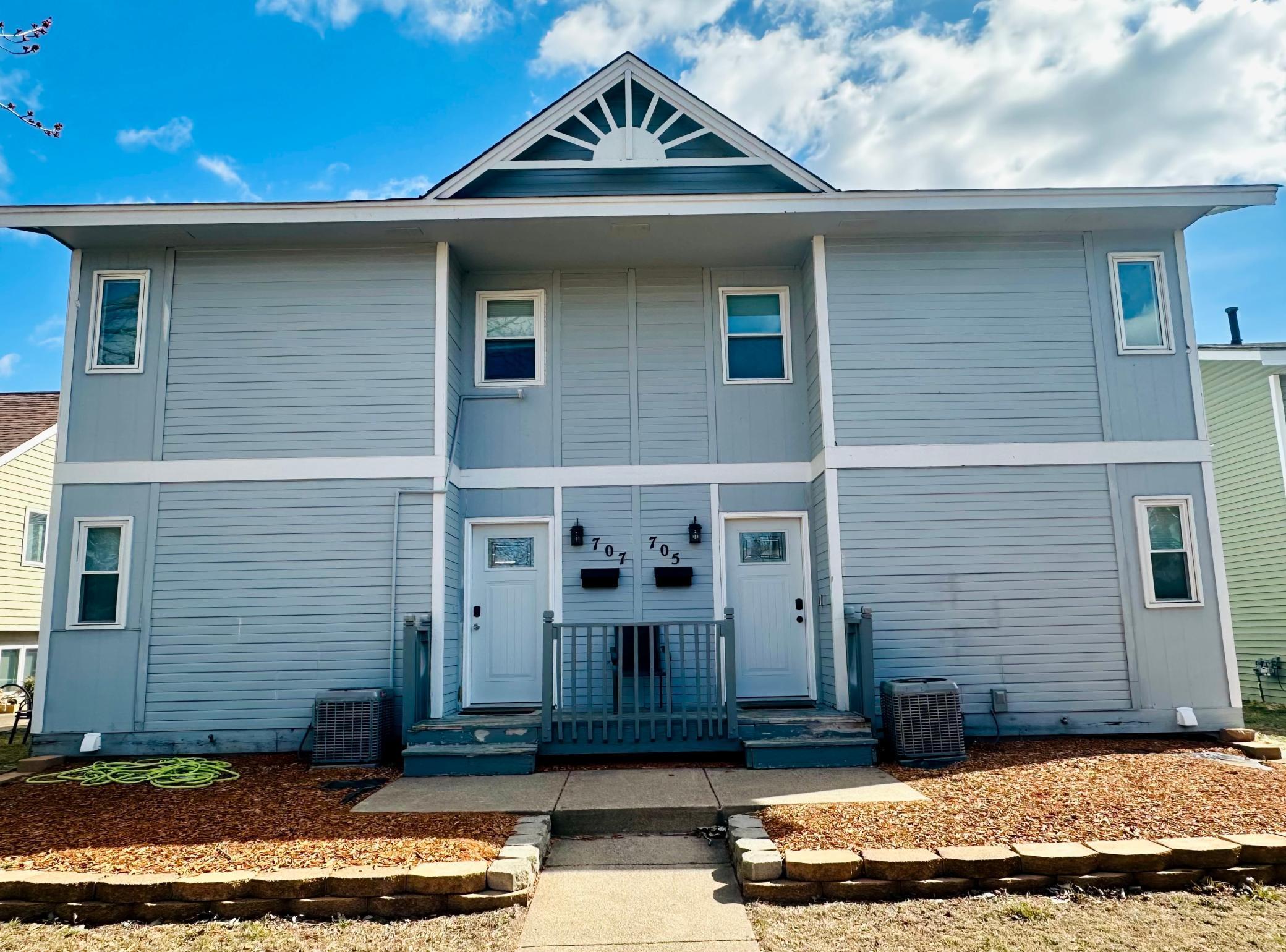 705 Tyler Street NE — photo