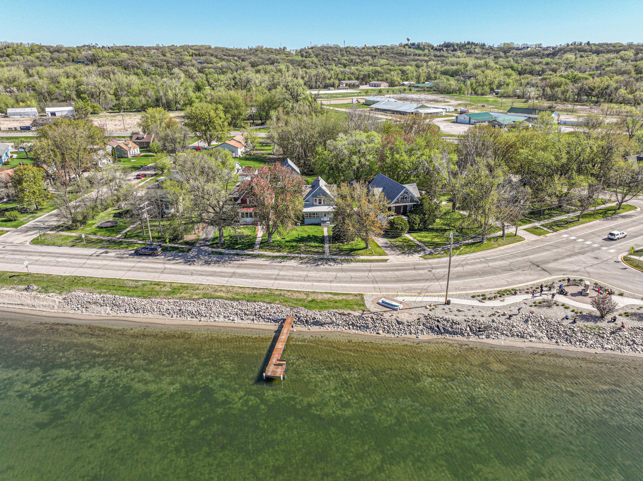 4 N Lakeshore Drive — photo