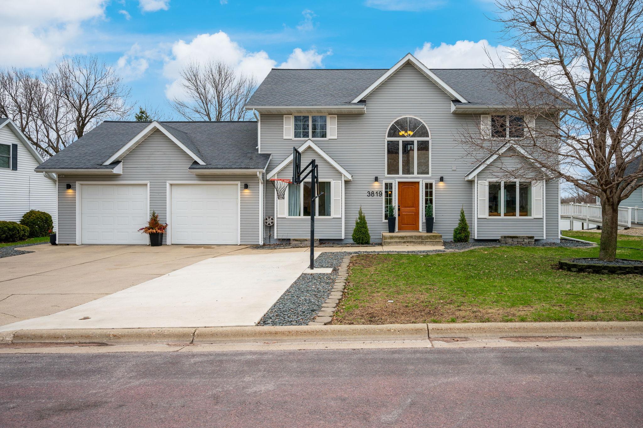 3819 Cedar Creek Court — photo