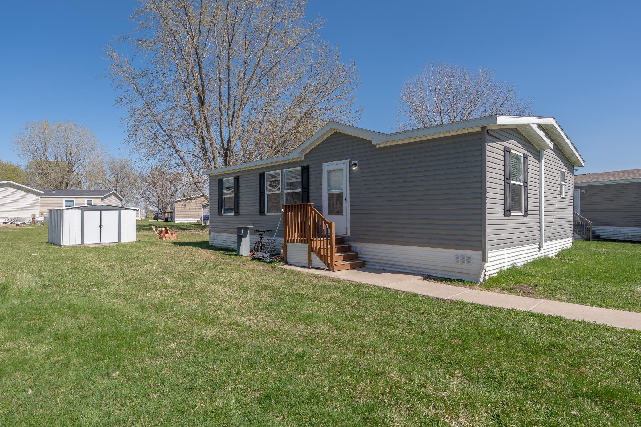 923 Hamlet Circle — photo