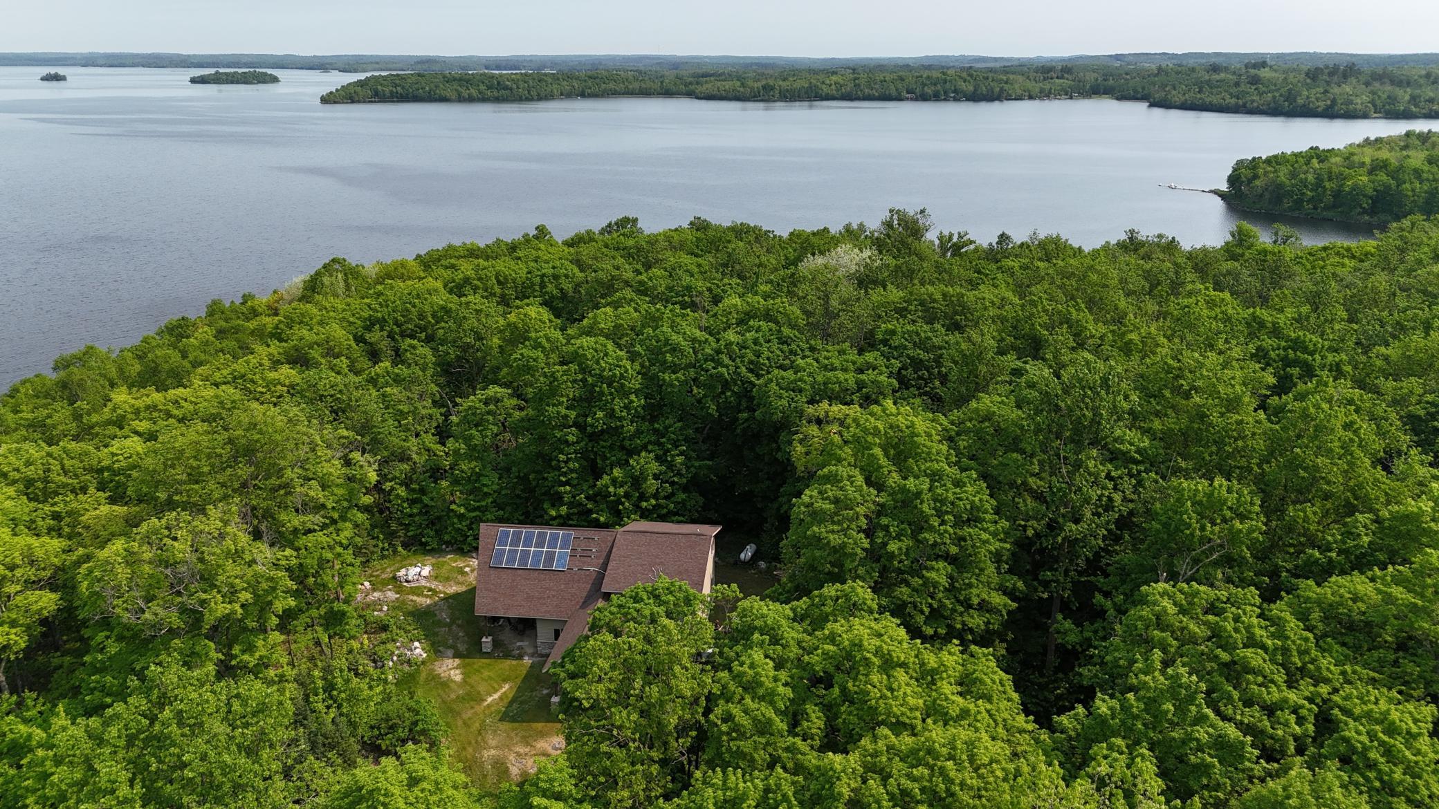 4251 Sugar Point — photo