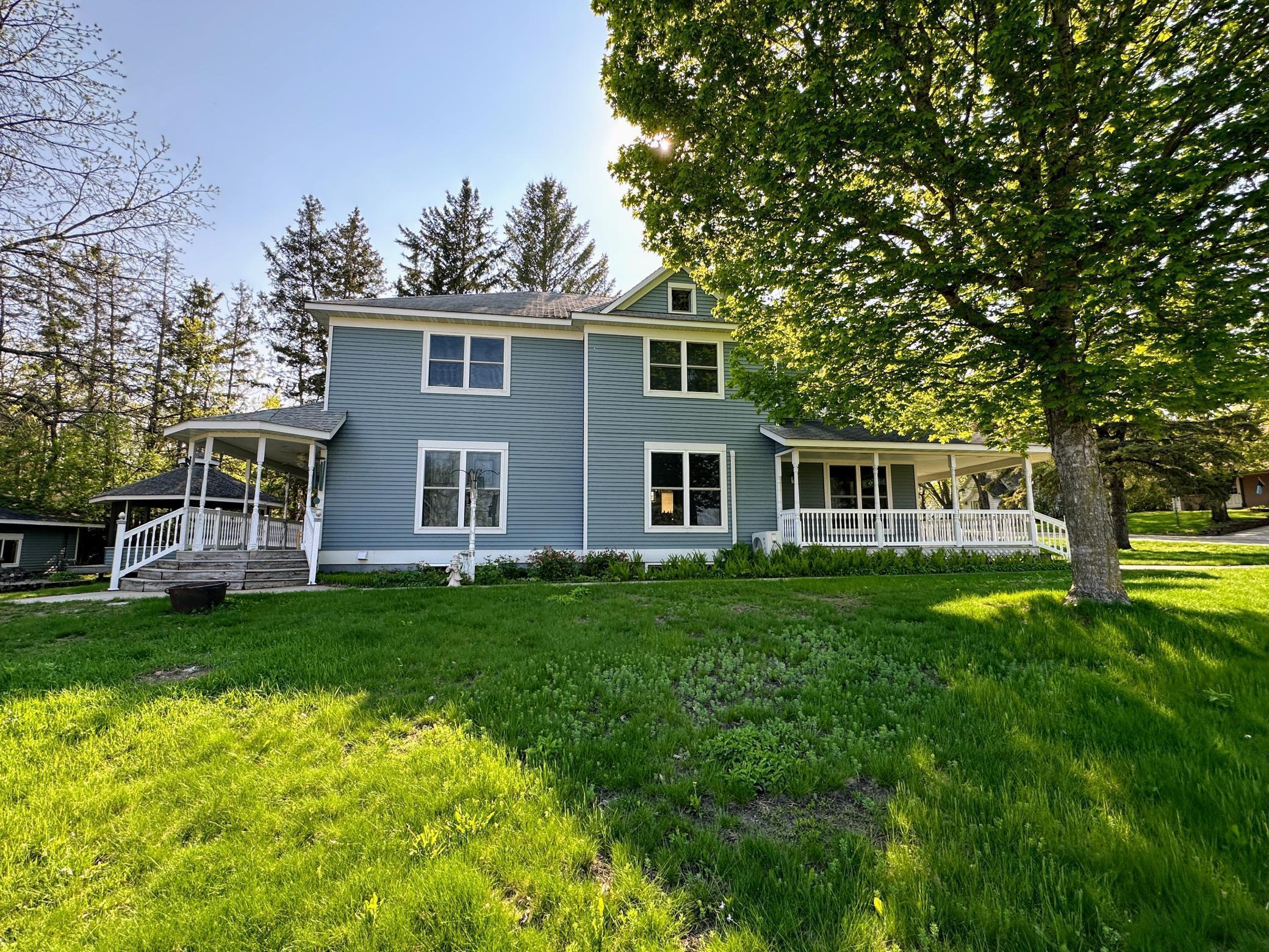 201 W Main Street W — photo