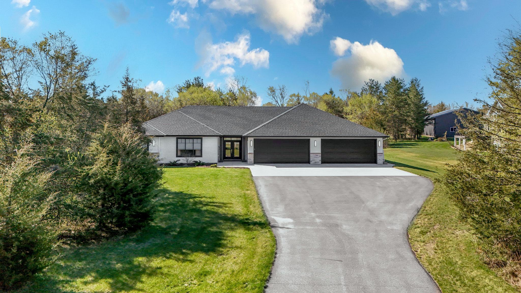 4777 Pine Point Road — photo