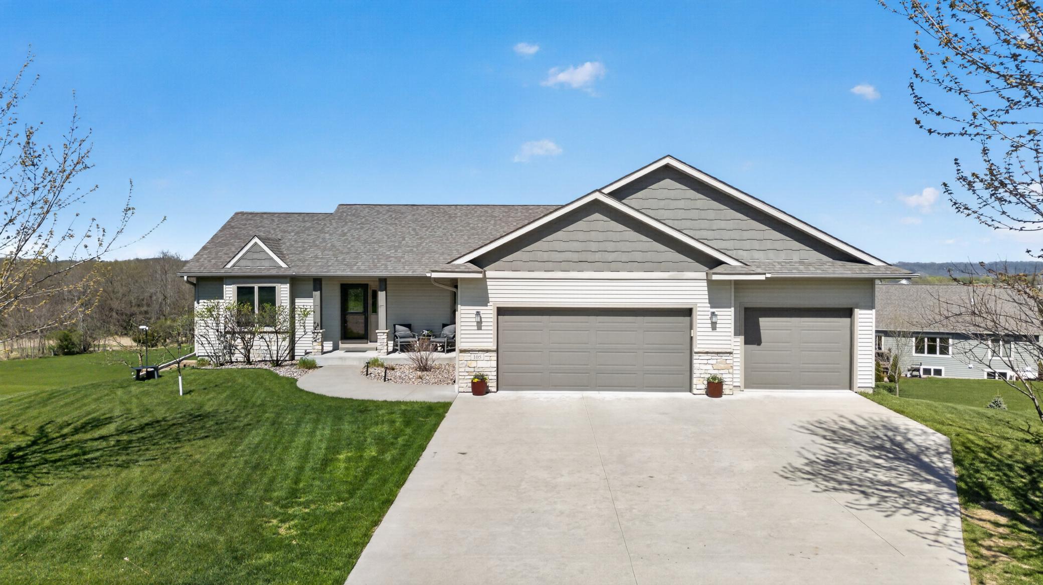 105 Hillwood Drive — photo