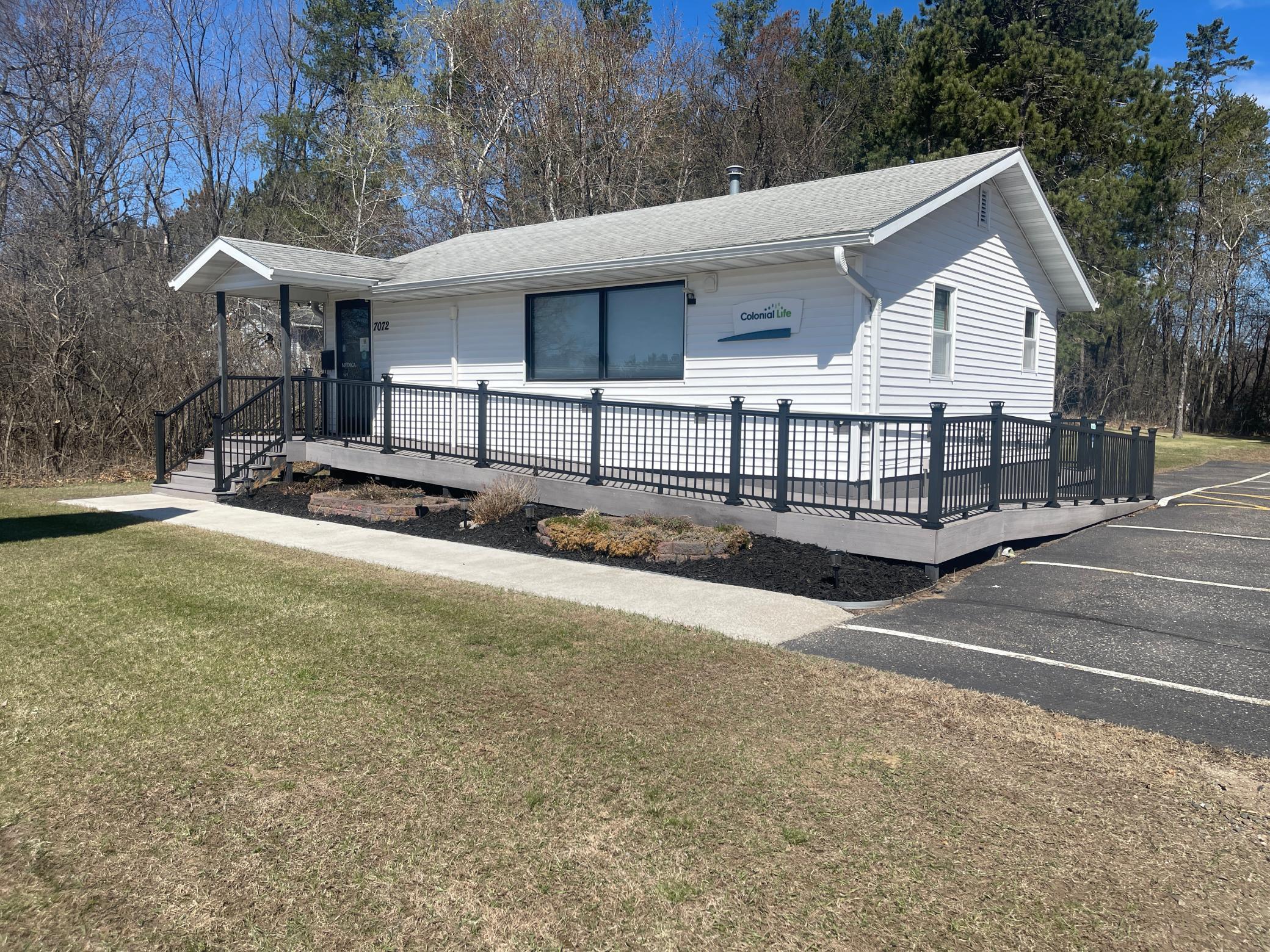 7072 Fairview Road — photo