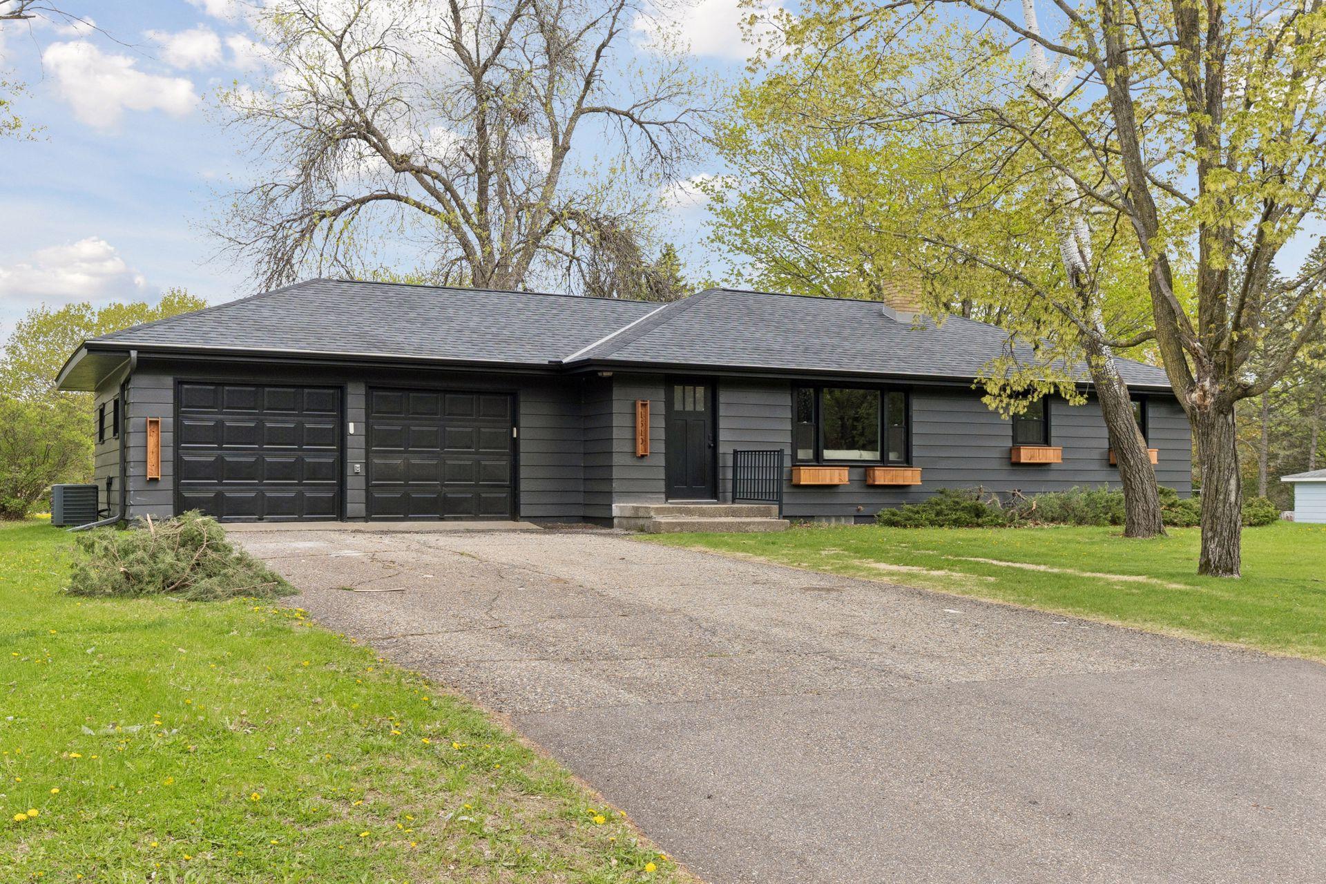 1610 Garland Lane N — photo