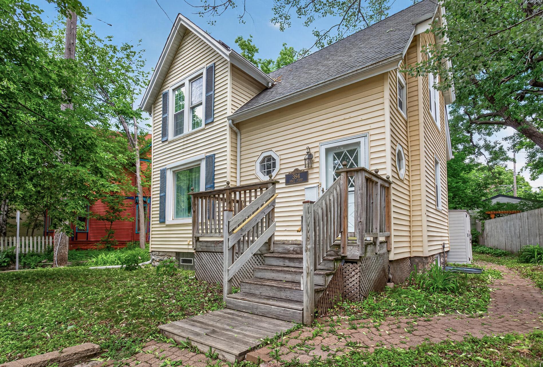 394 Dewey Street — photo