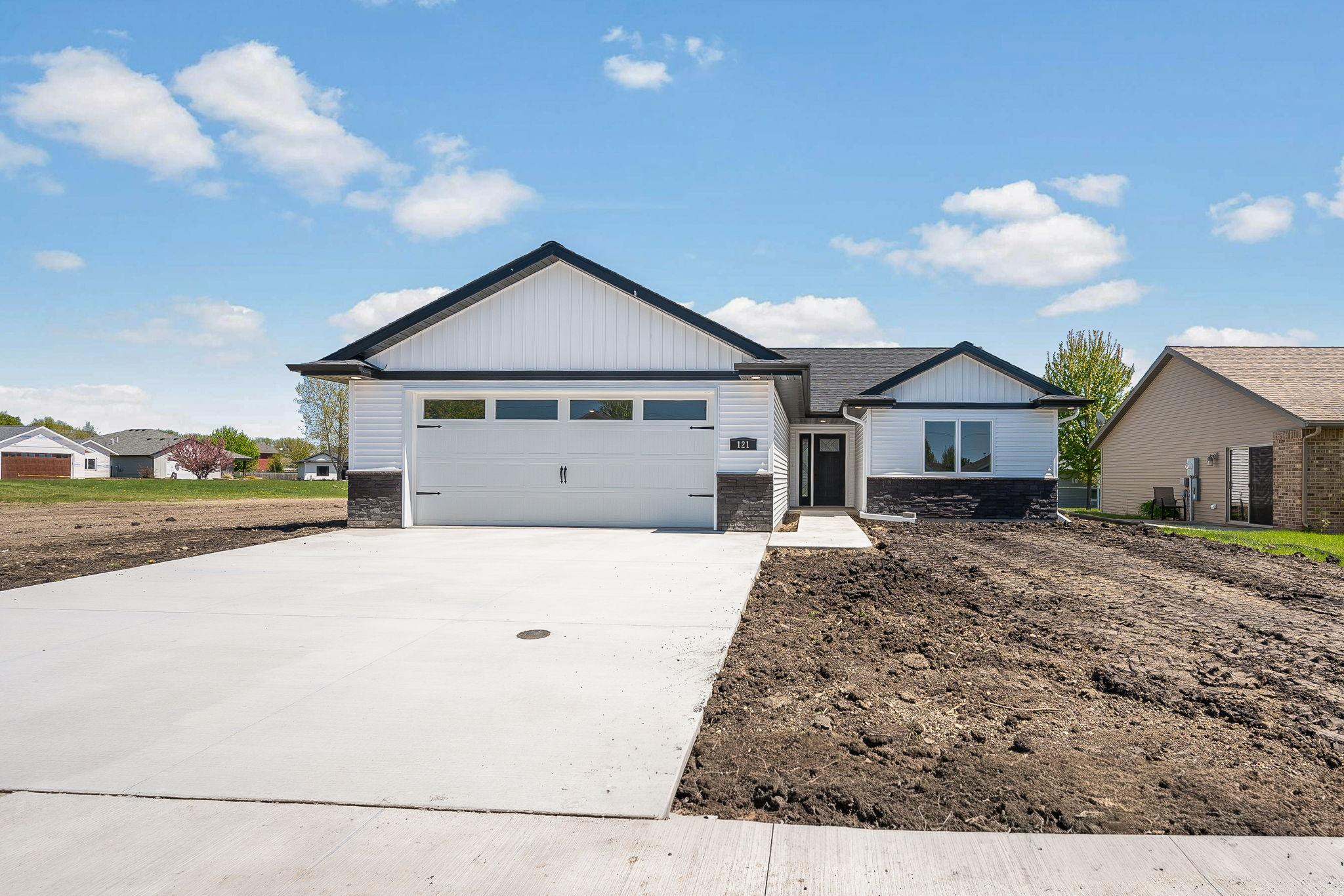 121 Copper Village Circle — photo
