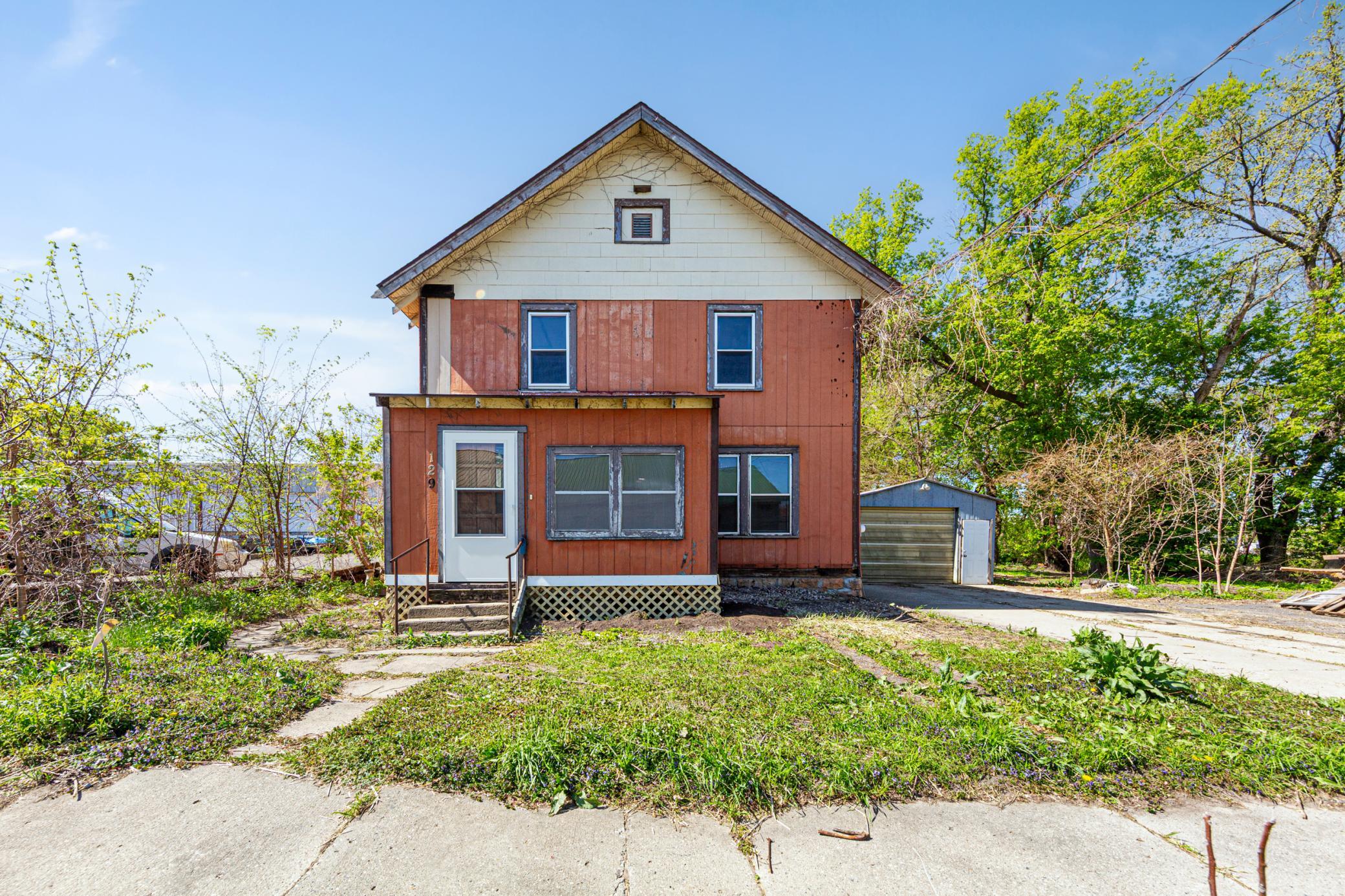 129 W Ruth Street — photo