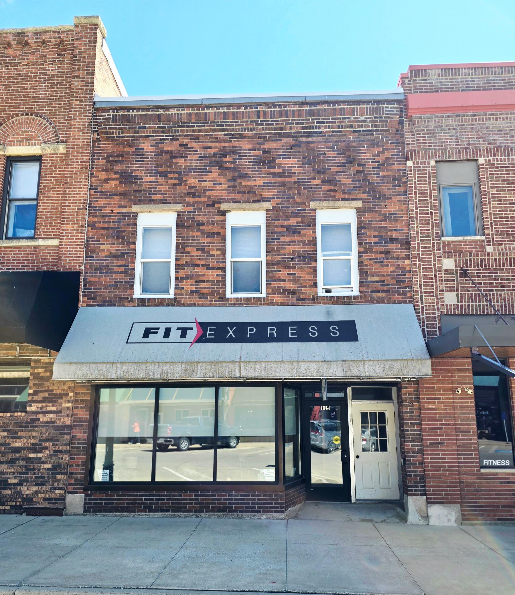115 N Broadway Street — photo