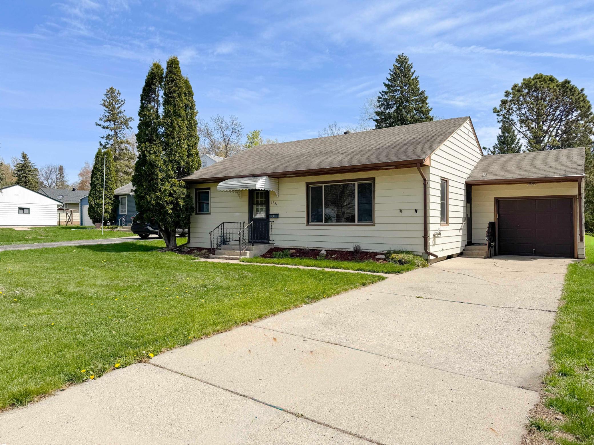 1224 Lake Street — photo