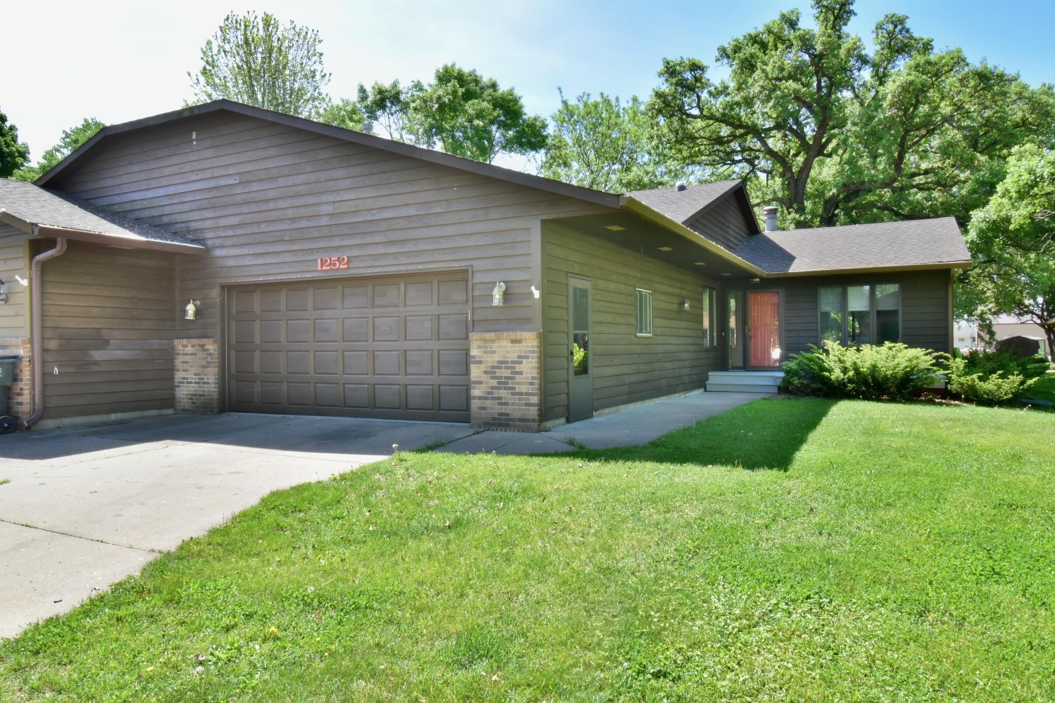 1252 Rolling Oaks Lane NW — photo