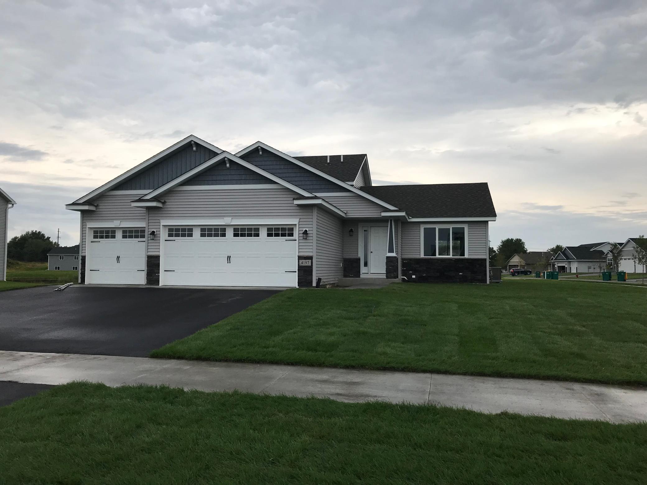 8237 Natures Edge Road — photo