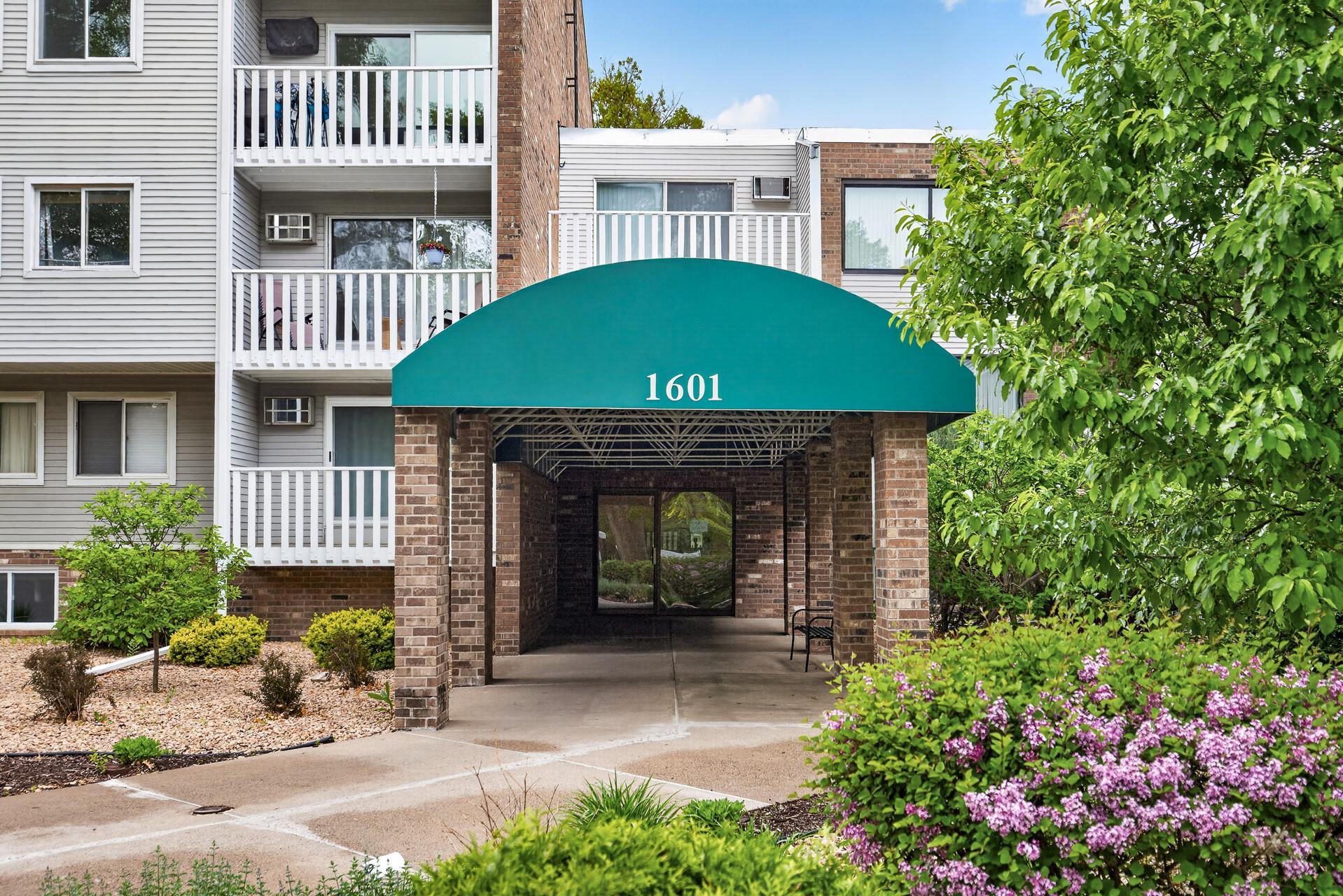 1601 N Innsbruck Drive 379 — photo