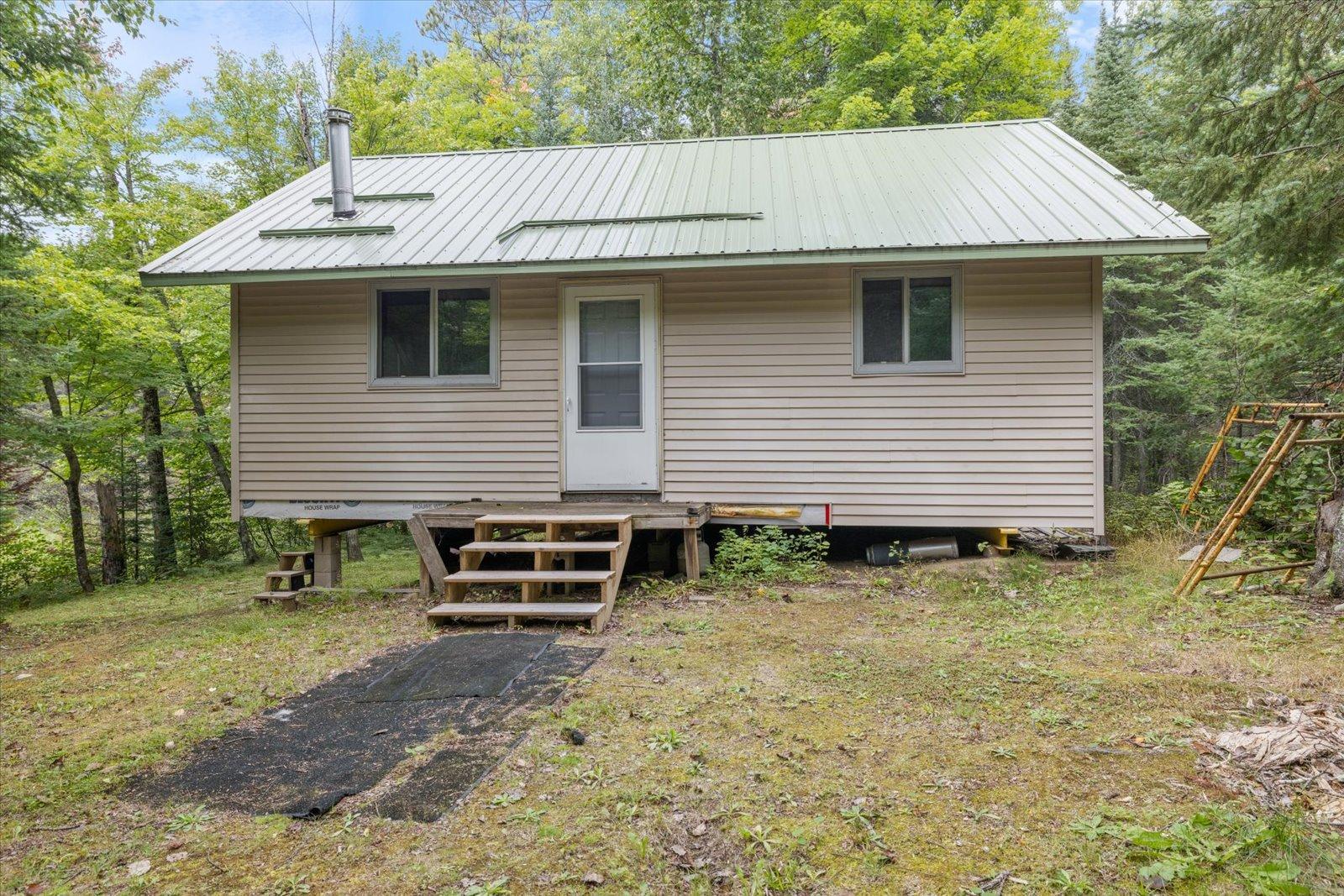 7885 Lake Fourteen Road — photo