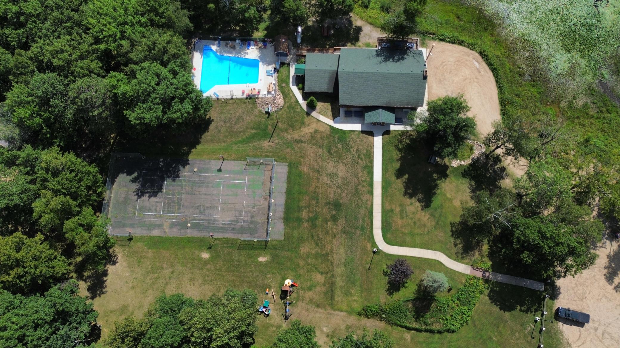 8305 Meadow Lake Road SW — photo