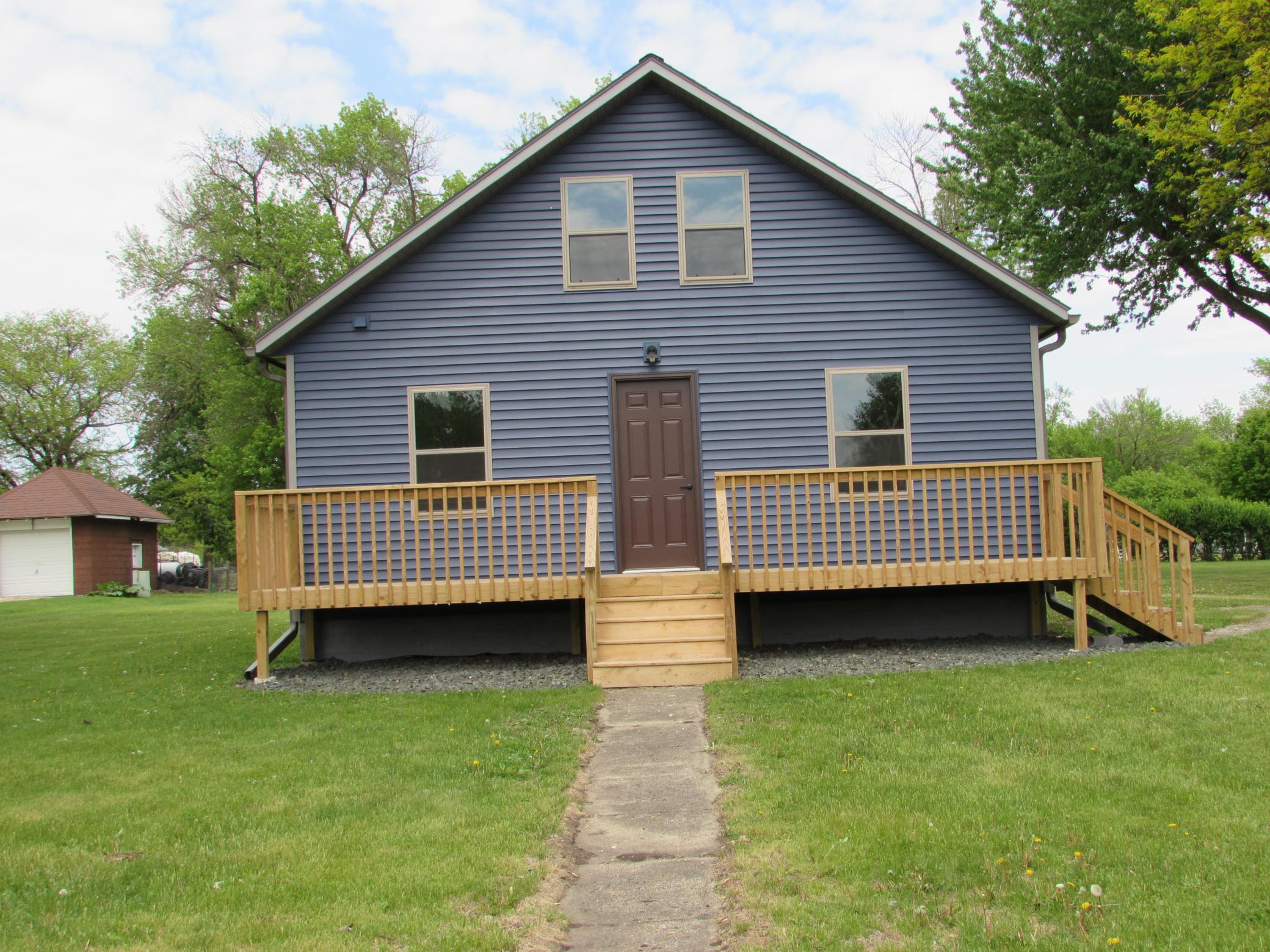 402 W Main Street — photo