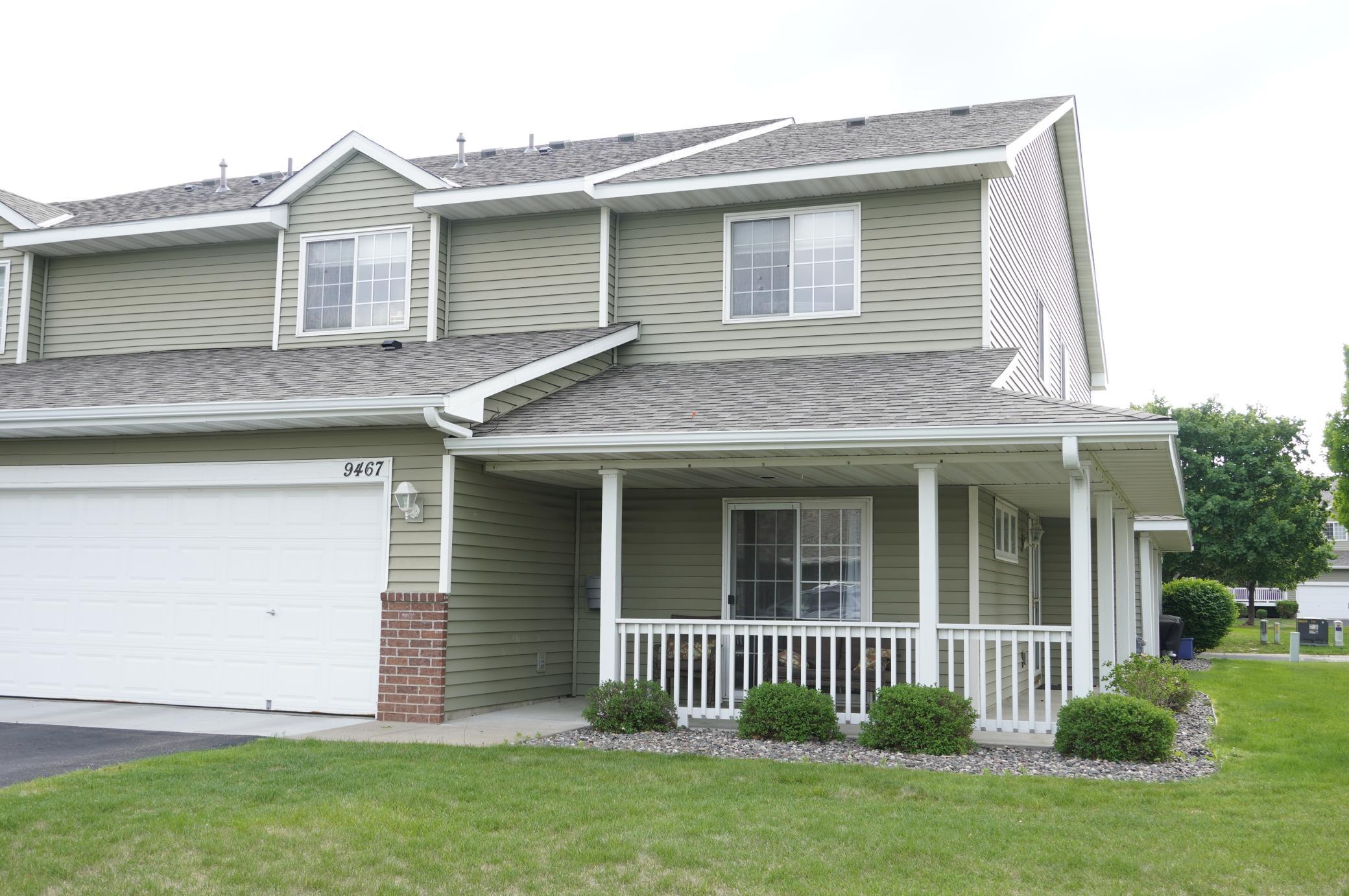 9467 Golden Eagle Lane — photo