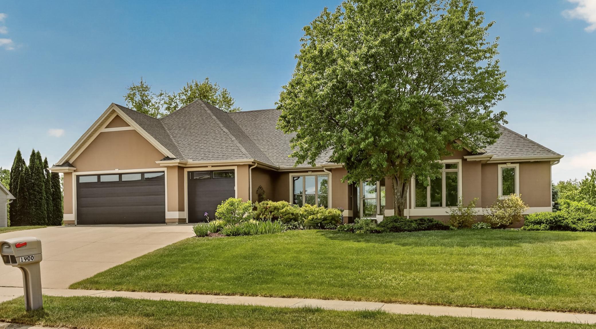 1900 Scenic Point Lane SW, Rochester, MN 55902 — photo 2